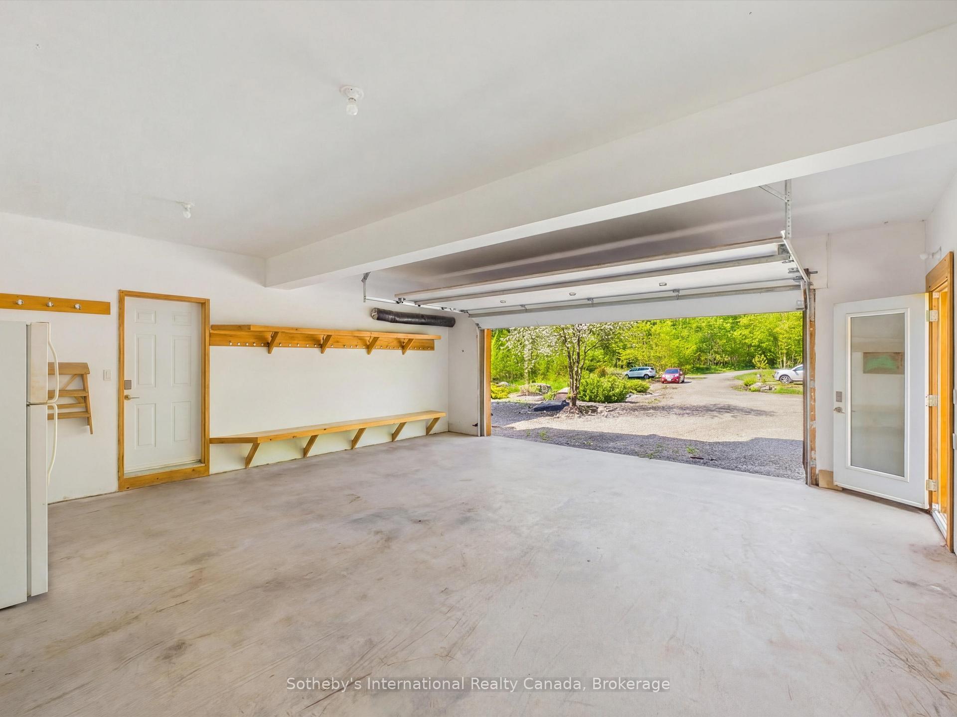 Photo 45 of 2889 Ahmic Lake Road, Magnetawan — HOMEH