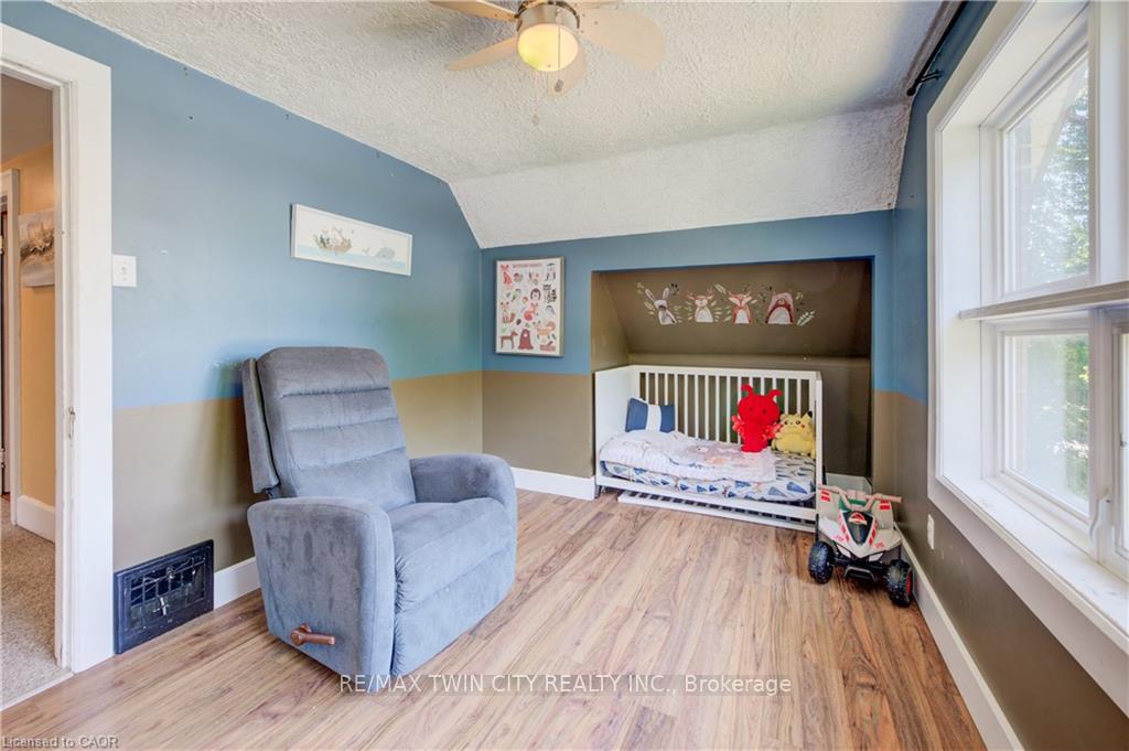 Photo 17 of 59 West Avenue, Kitchener, Cherry Hill — HOMEH