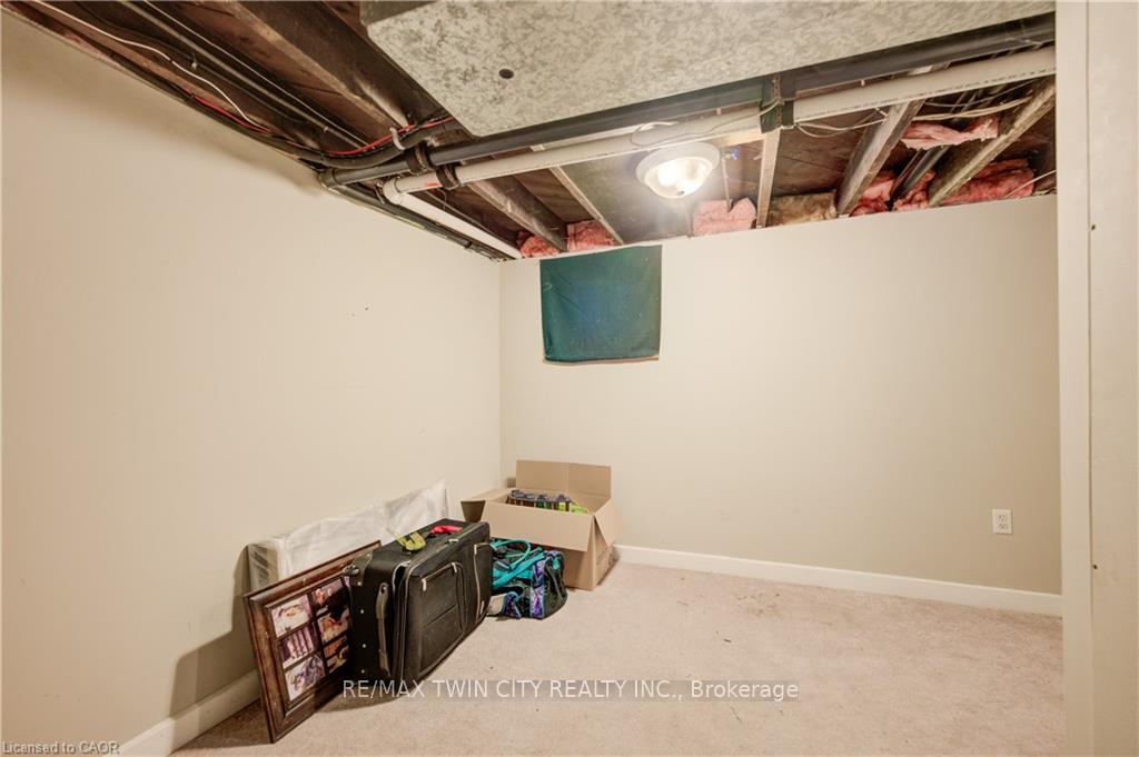 Photo 24 of 59 West Avenue, Kitchener, Cherry Hill — HOMEH