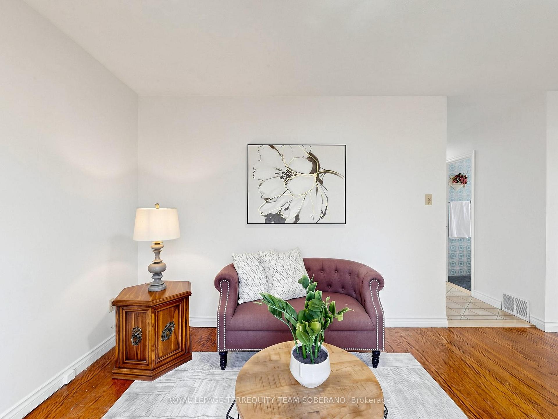 Photo 13 of 36 Lyon Heights Road, Scarborough, Bendale — HOMEH