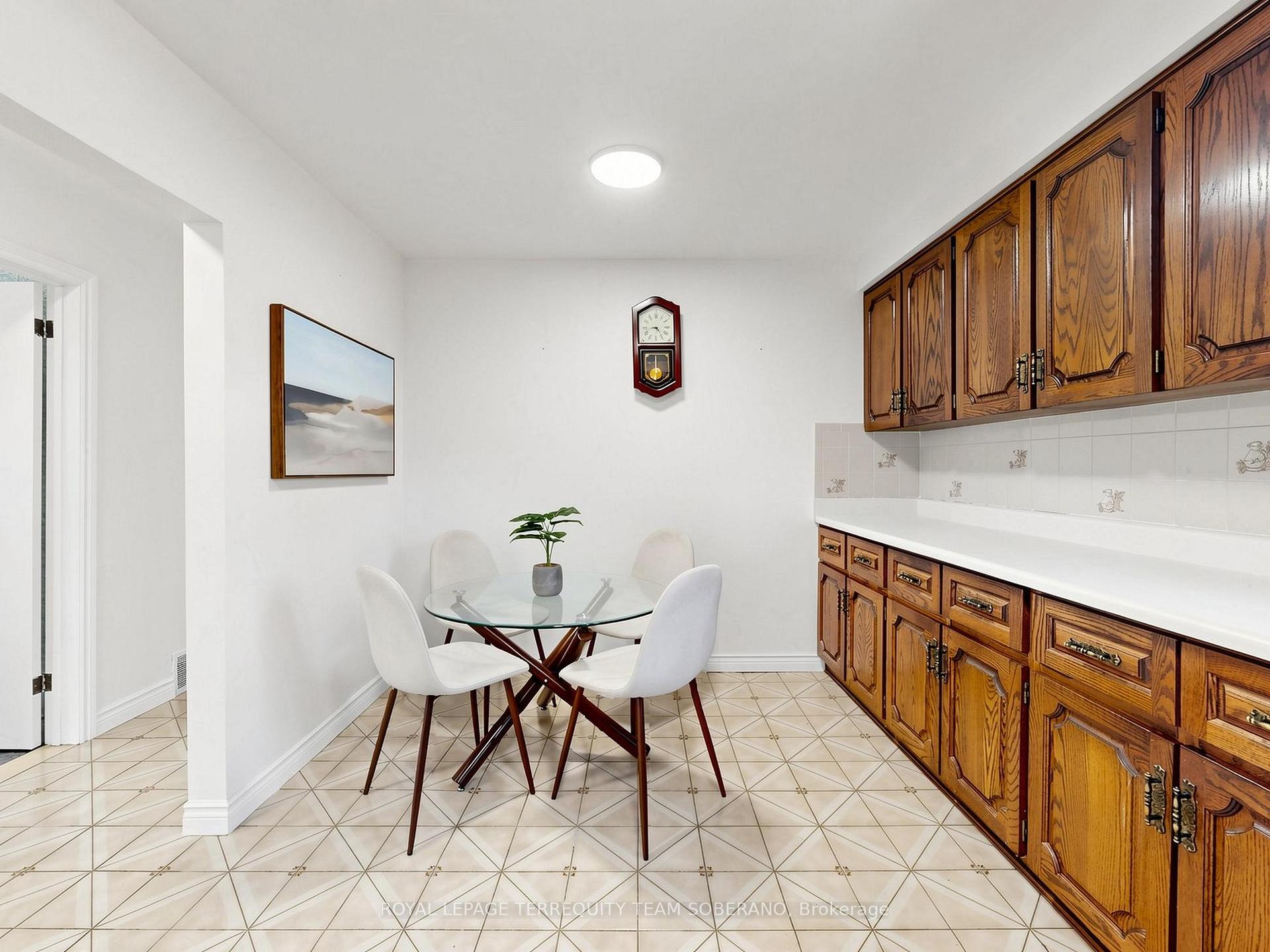 Photo 17 of 36 Lyon Heights Road, Scarborough, Bendale — HOMEH