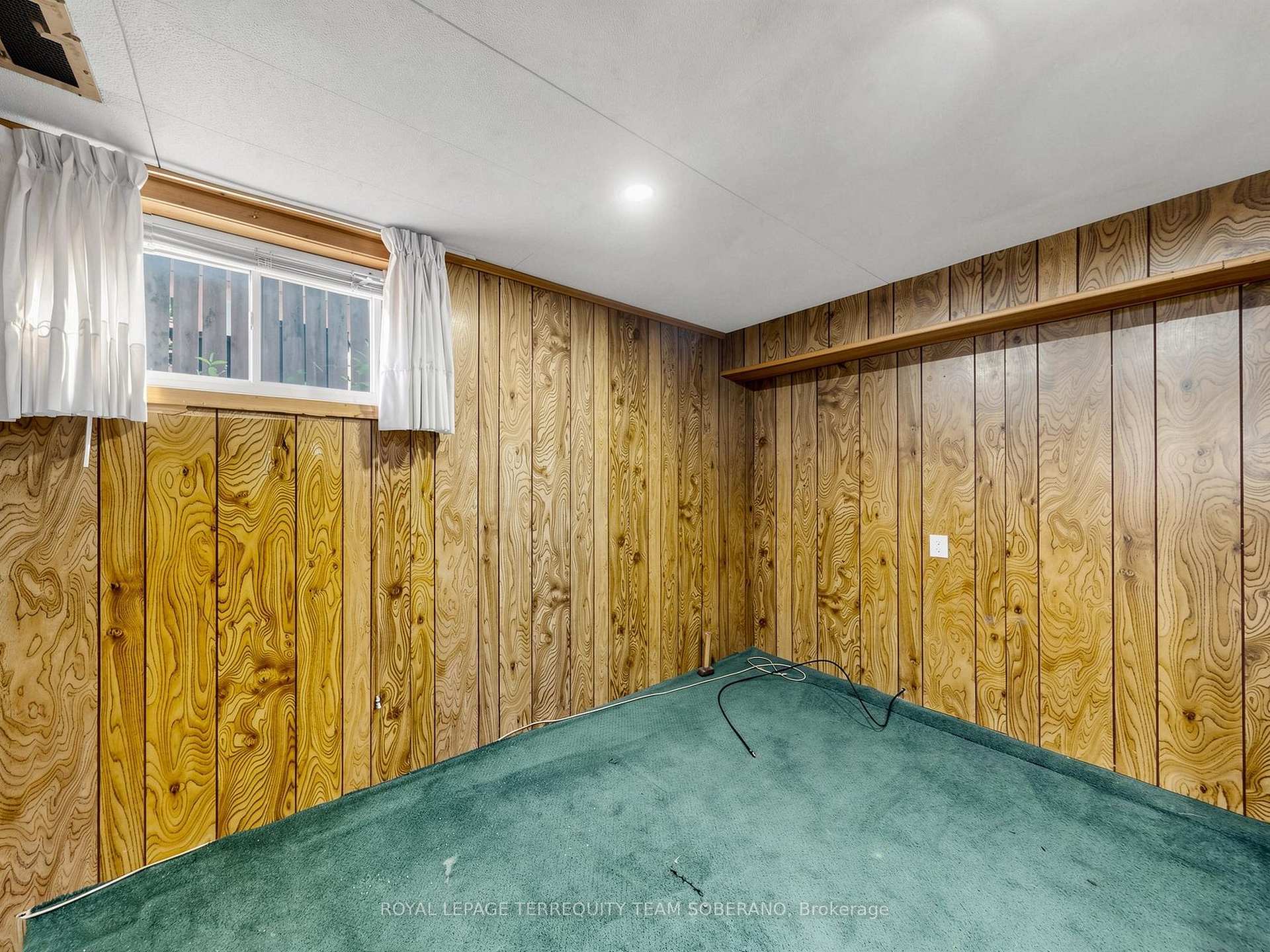 Photo 38 of 36 Lyon Heights Road, Scarborough, Bendale — HOMEH