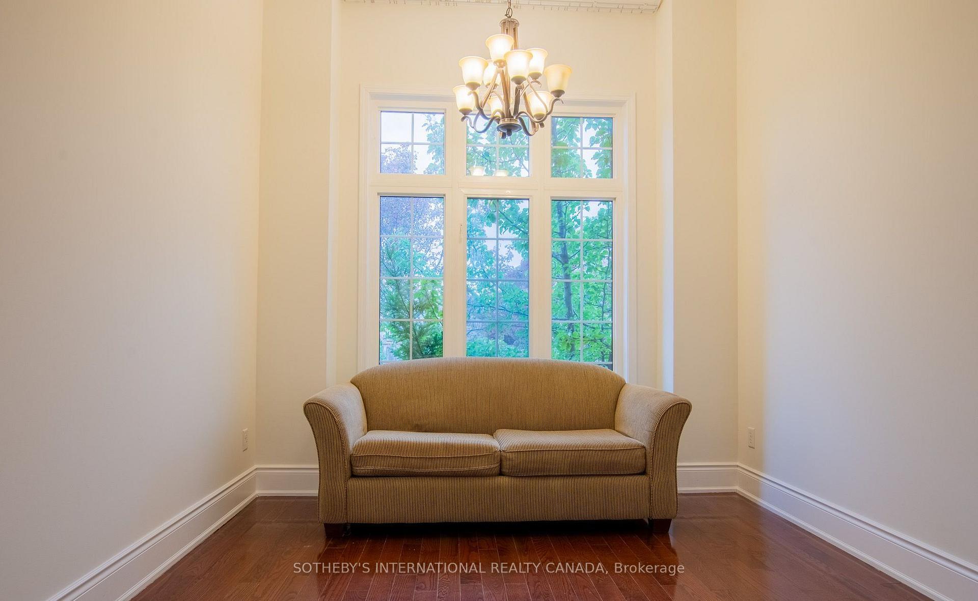 Photo 5 of 4690 Huffman Road, Burlington, Alton — HOMEH