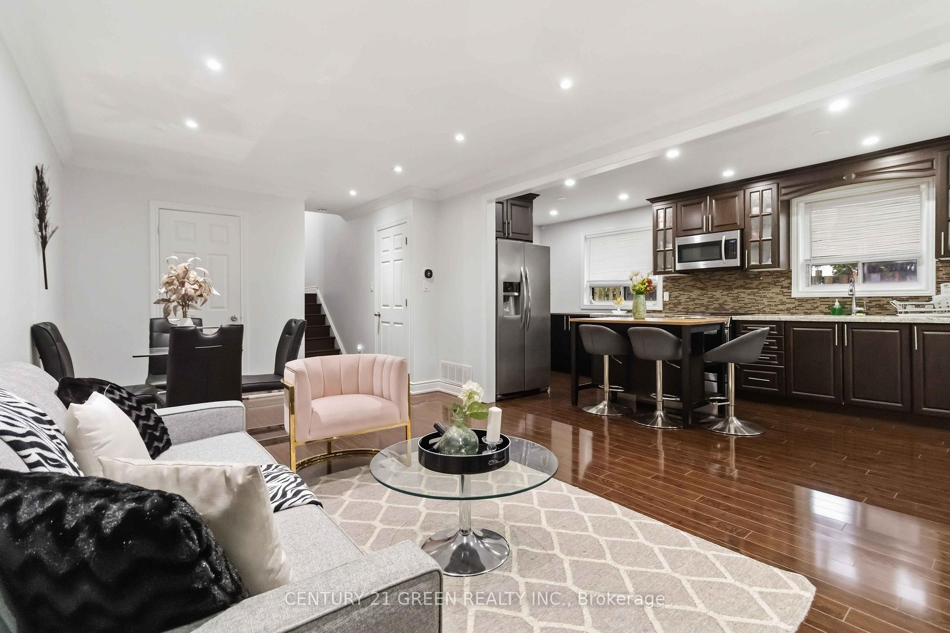 Photo 7 of 74 Davenport Crescent, Brampton, Southgate — HOMEH