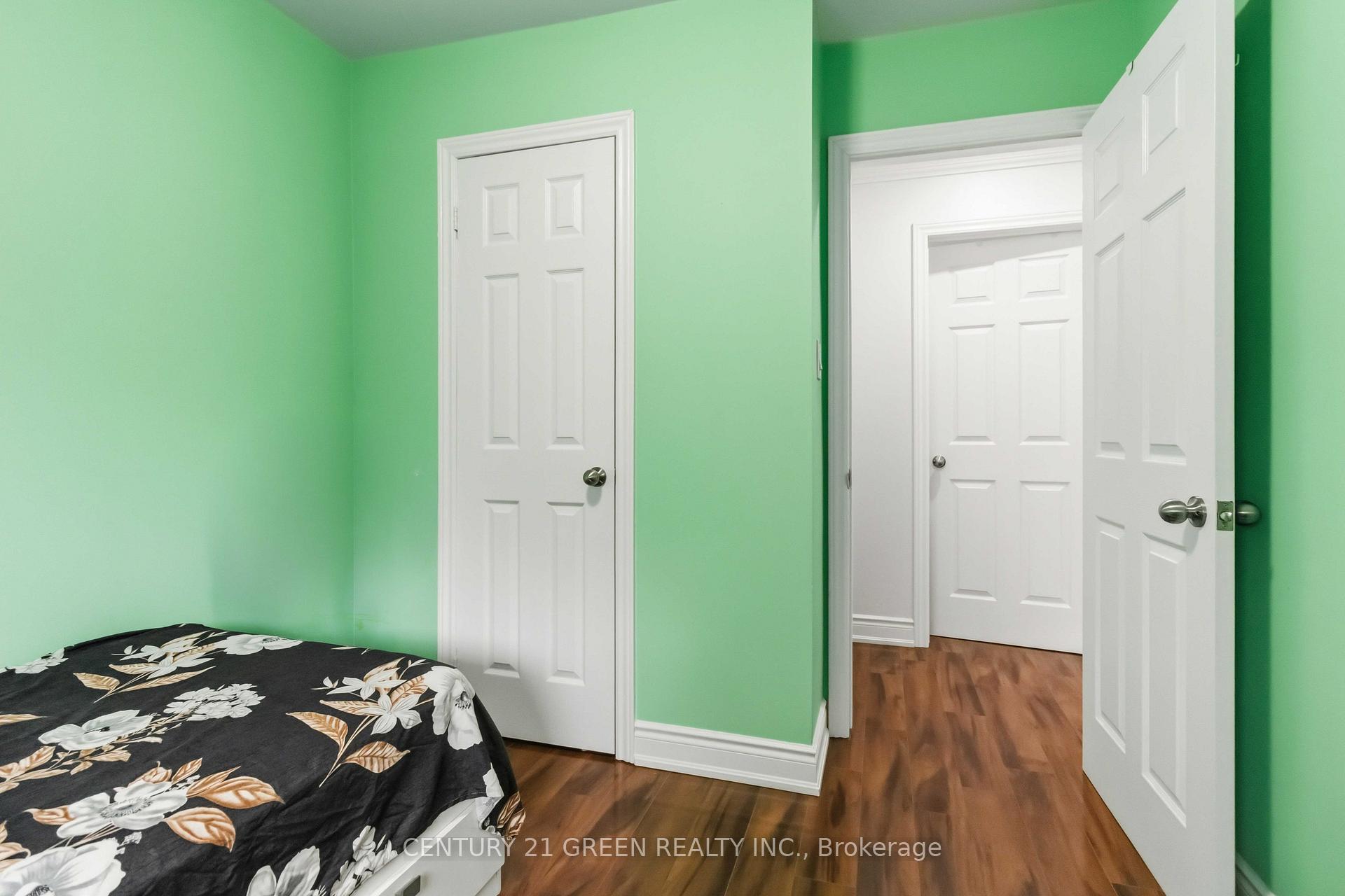 Photo 35 of 74 Davenport Crescent, Brampton, Southgate — HOMEH