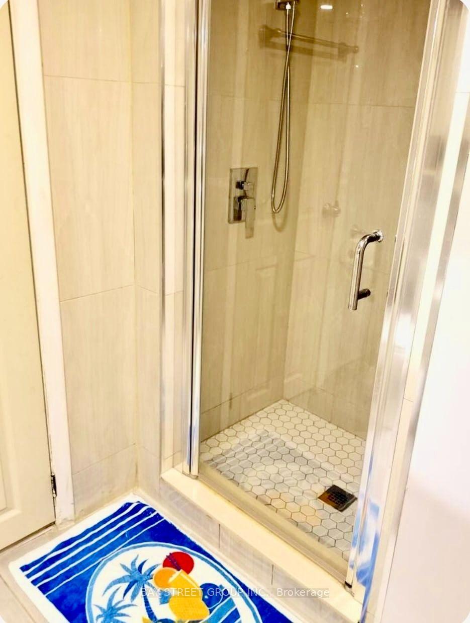 Photo 10 of Unit Lower, 2082 Burbank Drive, Mississauga, Erin Mills — HOMEH