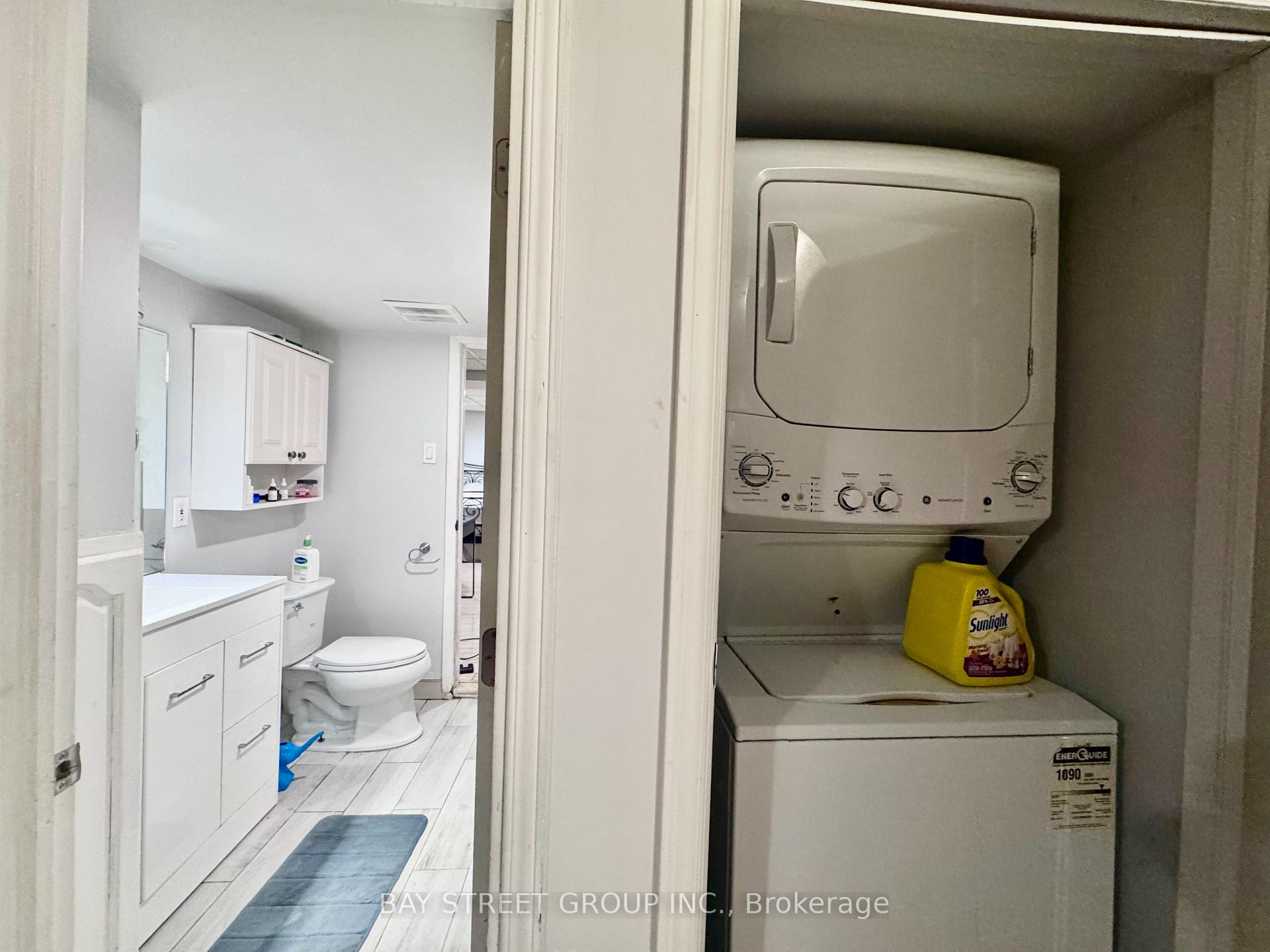 Photo 11 of Unit Lower, 2082 Burbank Drive, Mississauga, Erin Mills — HOMEH