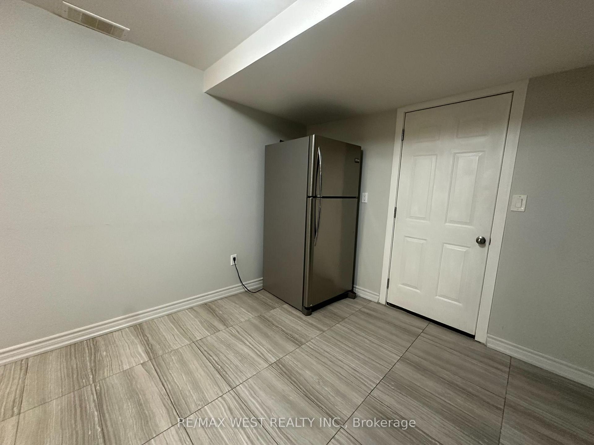 Photo 7 of Unit BSMT, 12 Rockbank Road, Brampton, Sandringham-Wellington North — HOMEH