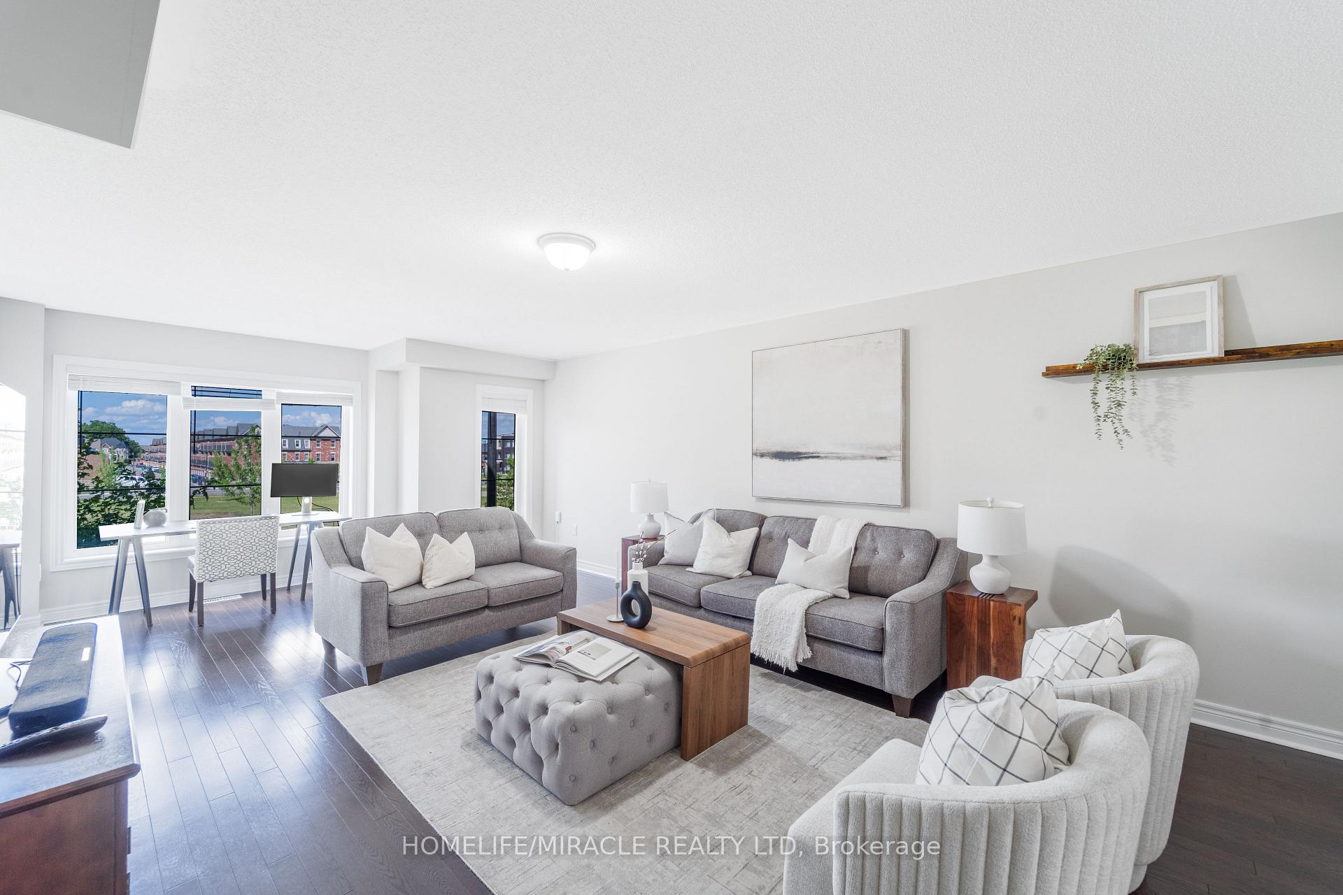 Photo 13 of 11 Finegan Circle, Brampton, Northwest Brampton — HOMEH