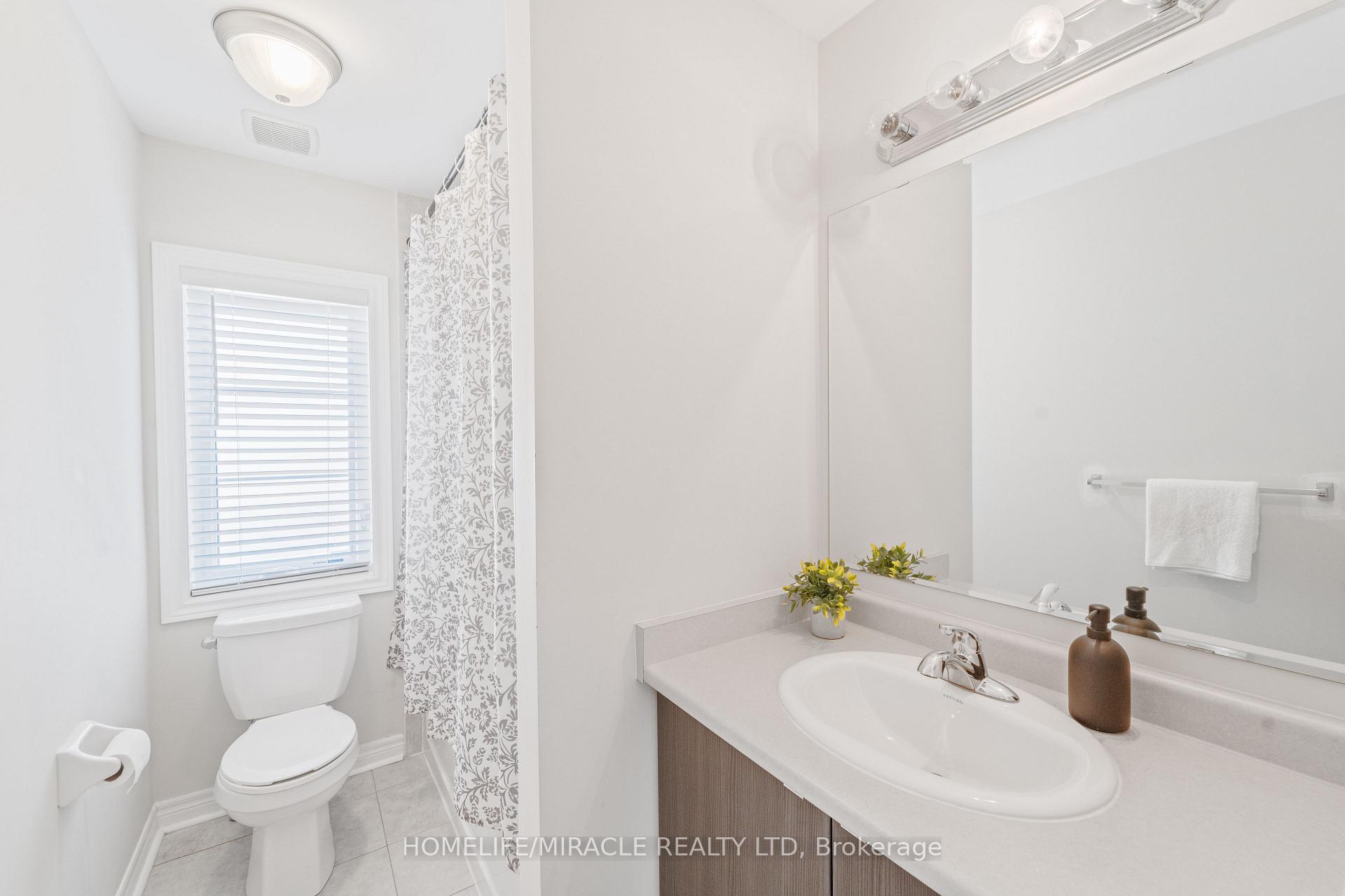 Photo 22 of 11 Finegan Circle, Brampton, Northwest Brampton — HOMEH