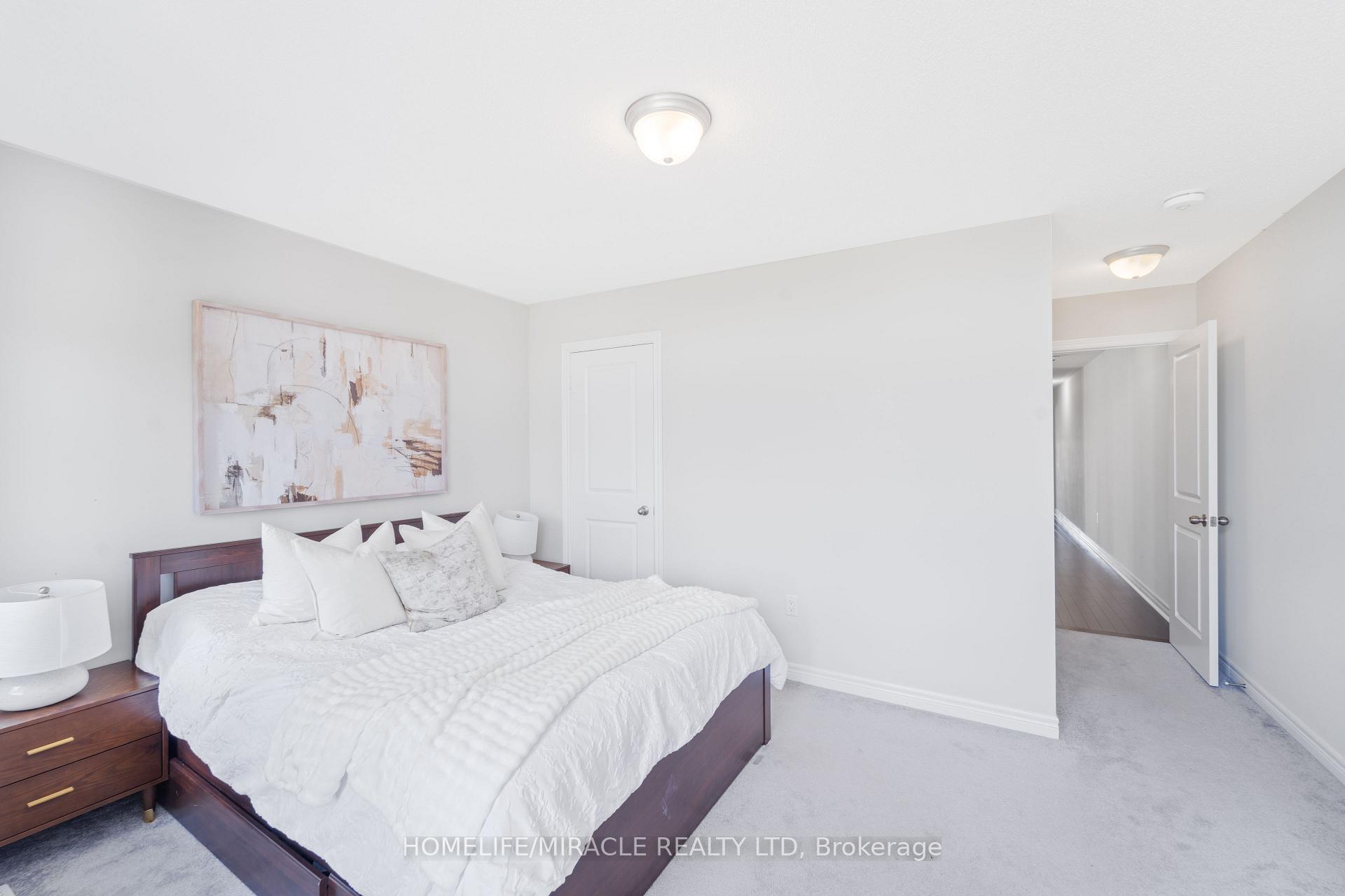 Photo 26 of 11 Finegan Circle, Brampton, Northwest Brampton — HOMEH