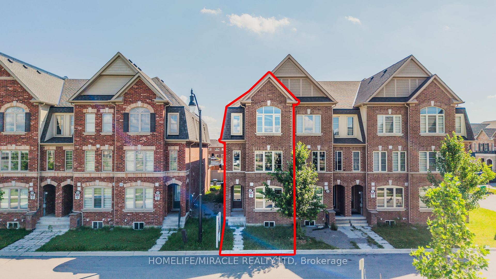 Photo 36 of 11 Finegan Circle, Brampton, Northwest Brampton — HOMEH