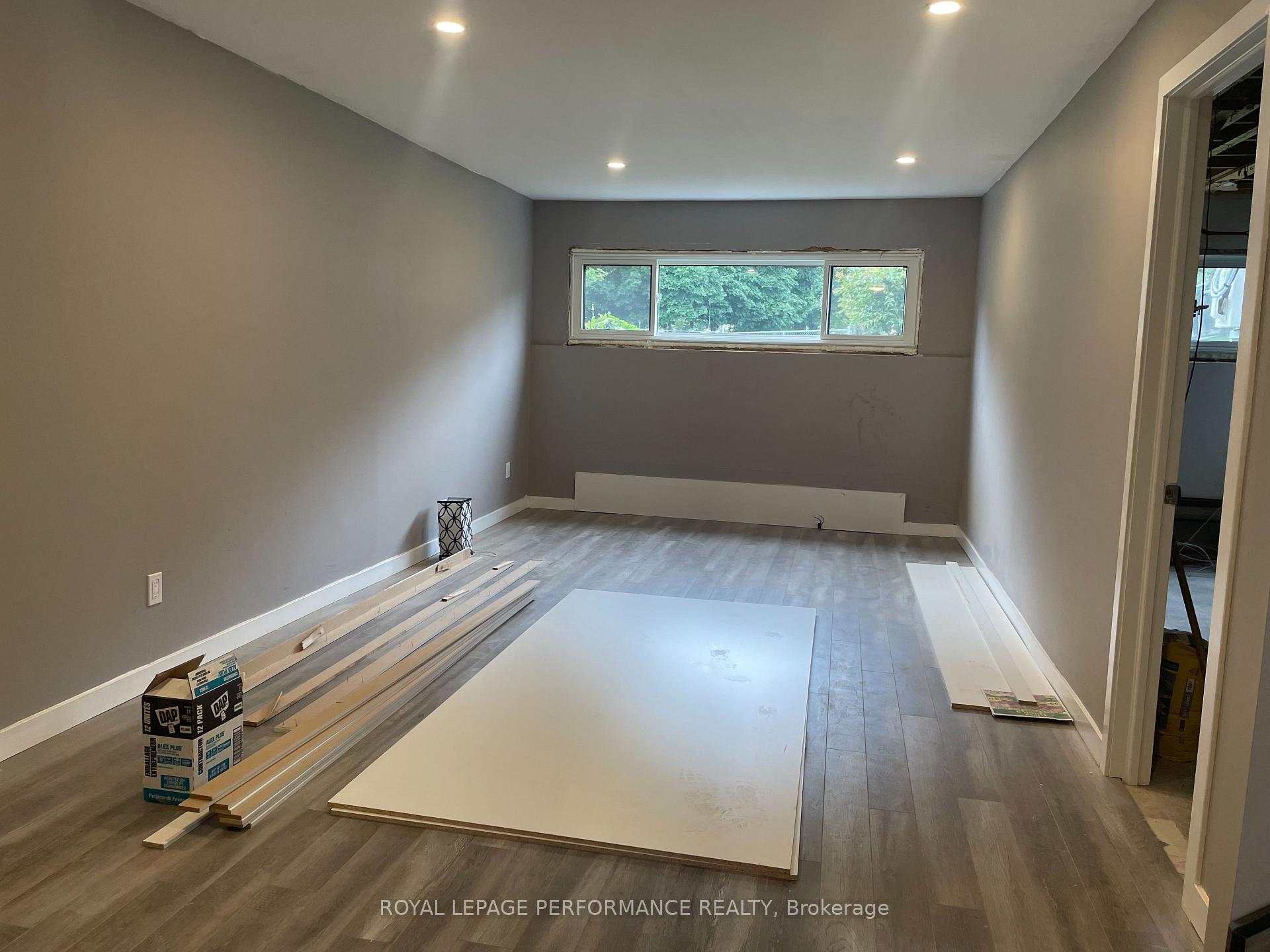 Photo 10 of 624 Dundas Crescent, Cornwall, Cornwall — HOMEH
