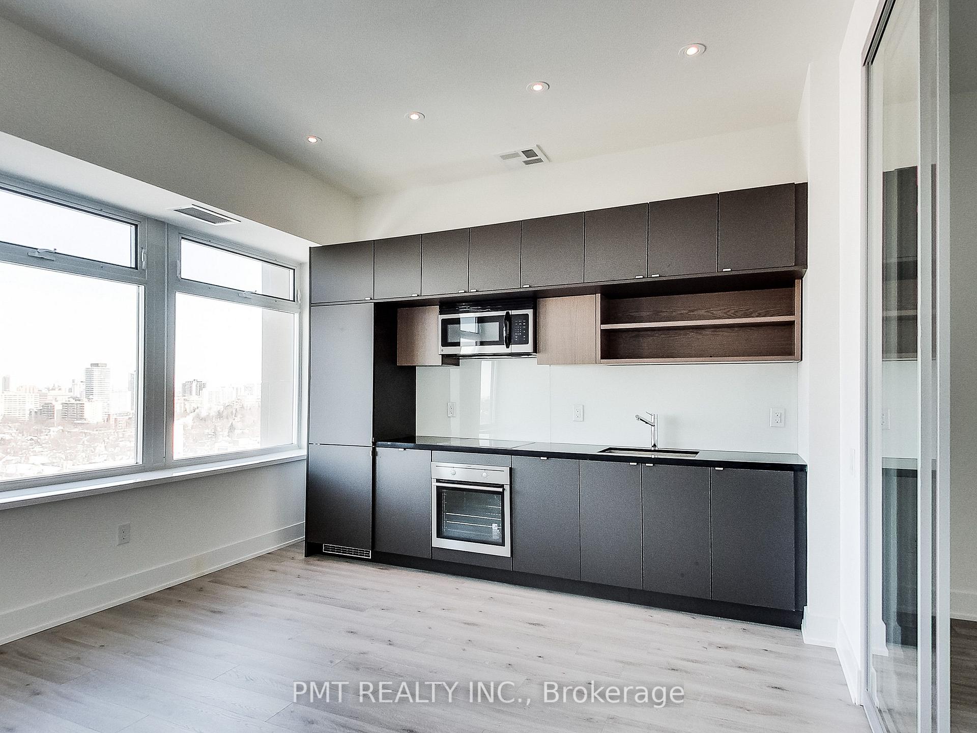 Photo 5 of Unit 1525, 111 St. Clair Avenue W, Toronto, Yonge-St. Clair — HOMEH
