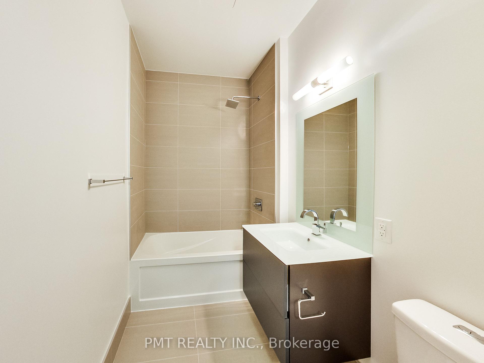 Photo 13 of Unit 1525, 111 St. Clair Avenue W, Toronto, Yonge-St. Clair — HOMEH