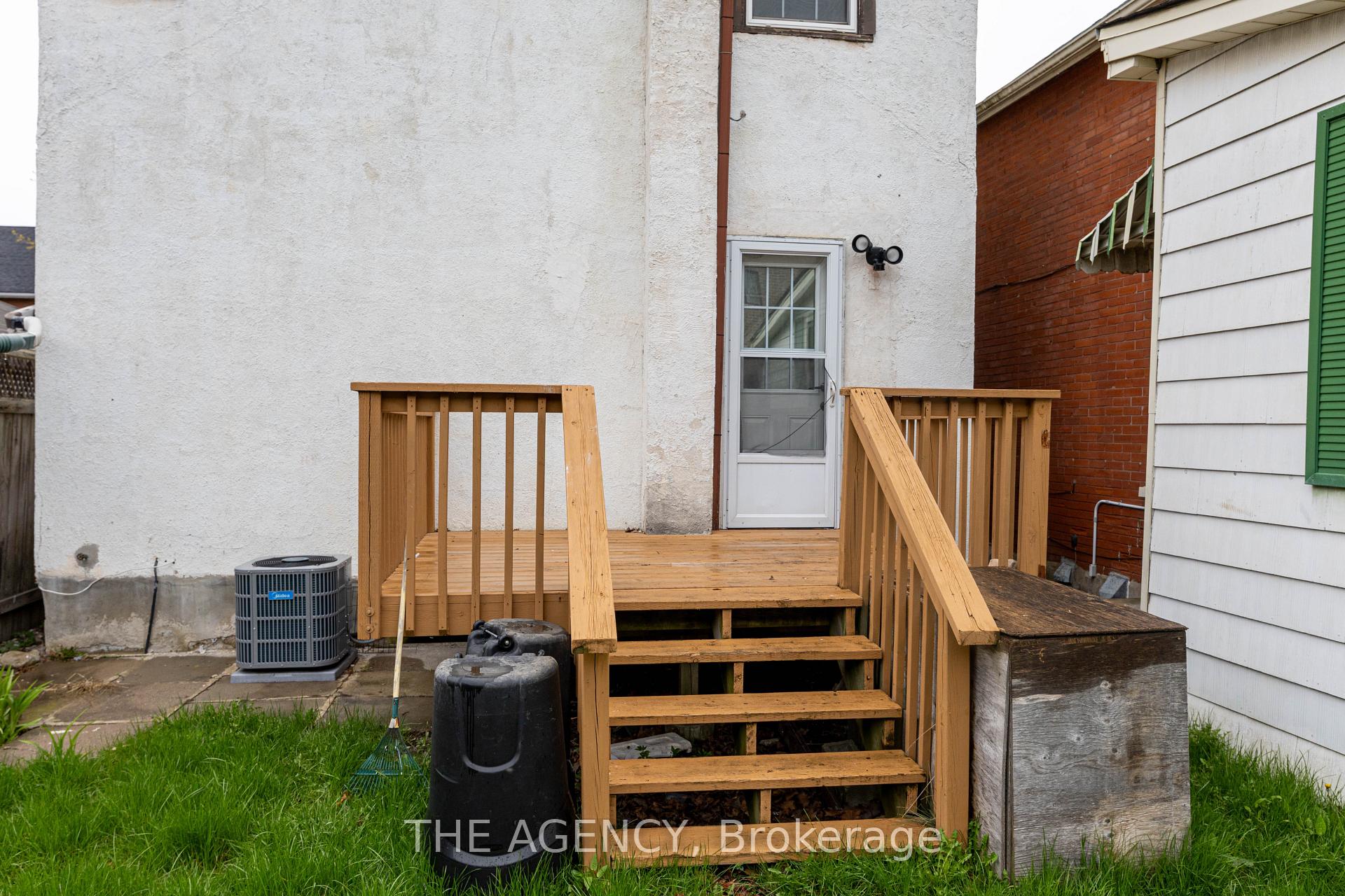 Photo 6 of 63 Hogarth Street, Oshawa, Central — HOMEH