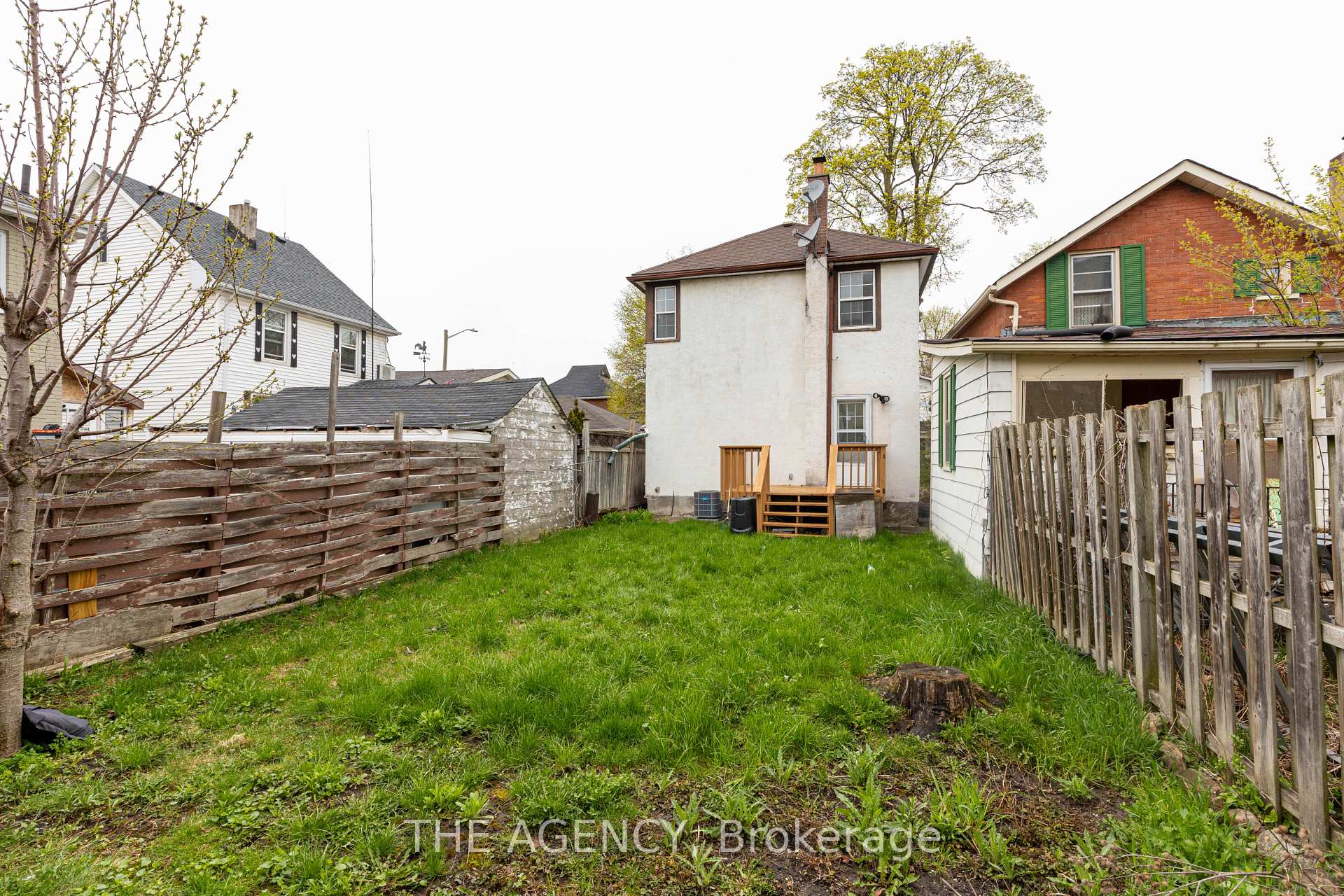 Photo 13 of 63 Hogarth Street, Oshawa, Central — HOMEH