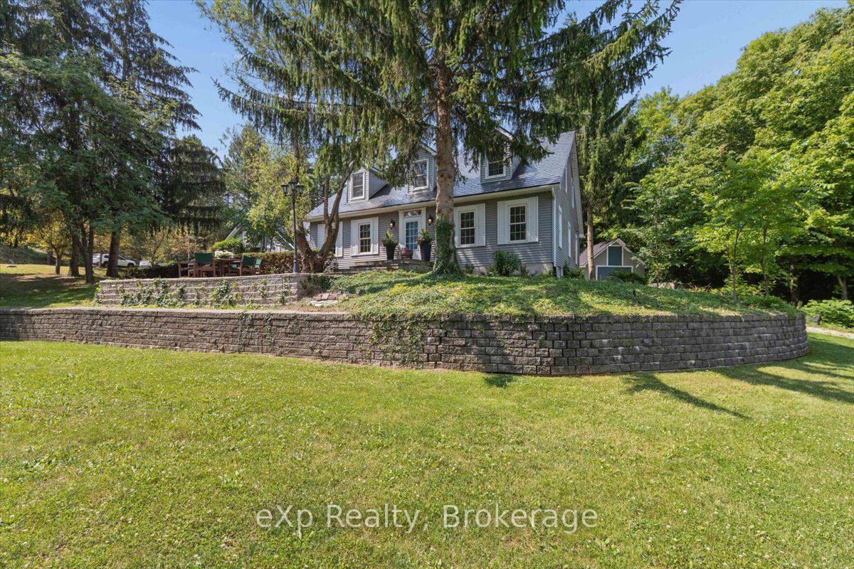 Photo of 2039 Blacklock Street