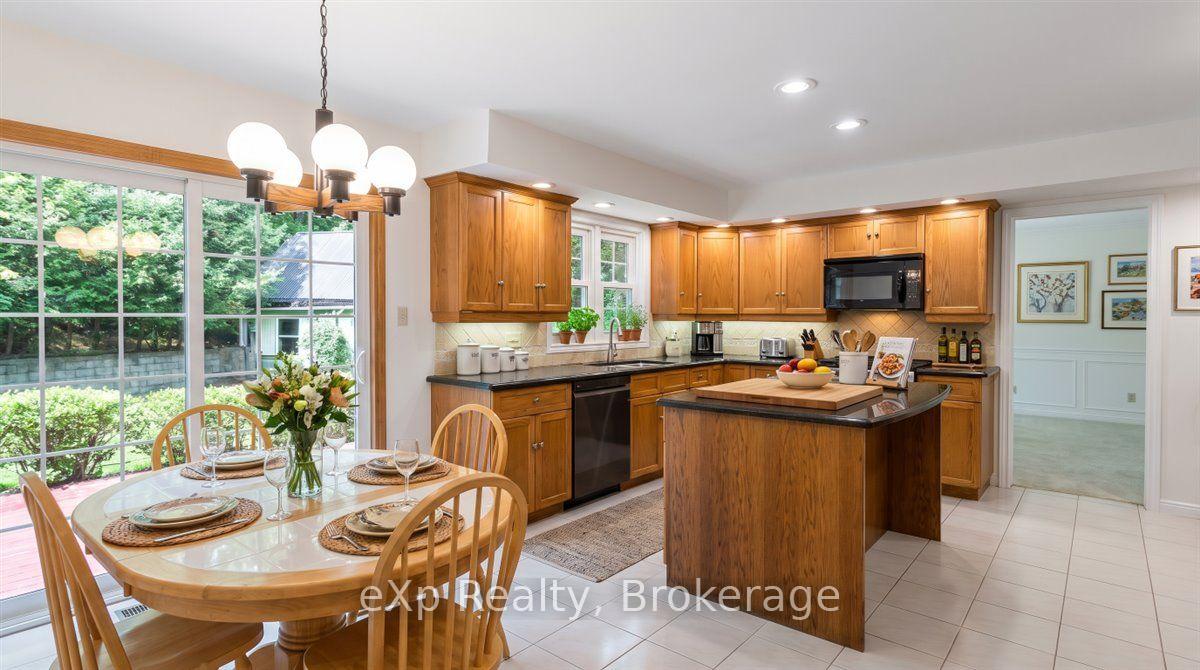 Photo 13 of 2039 Blacklock Street, Milton, Brookville/Haltonville — HOMEH