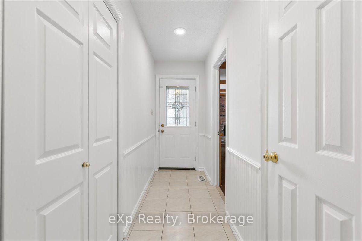 Photo 25 of 2039 Blacklock Street, Milton, Brookville/Haltonville — HOMEH