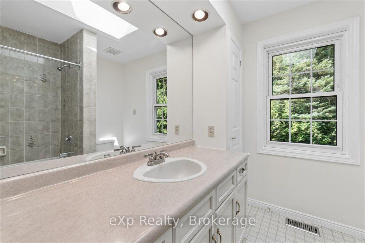 Photo 32 of 2039 Blacklock Street, Milton, Brookville/Haltonville — HOMEH