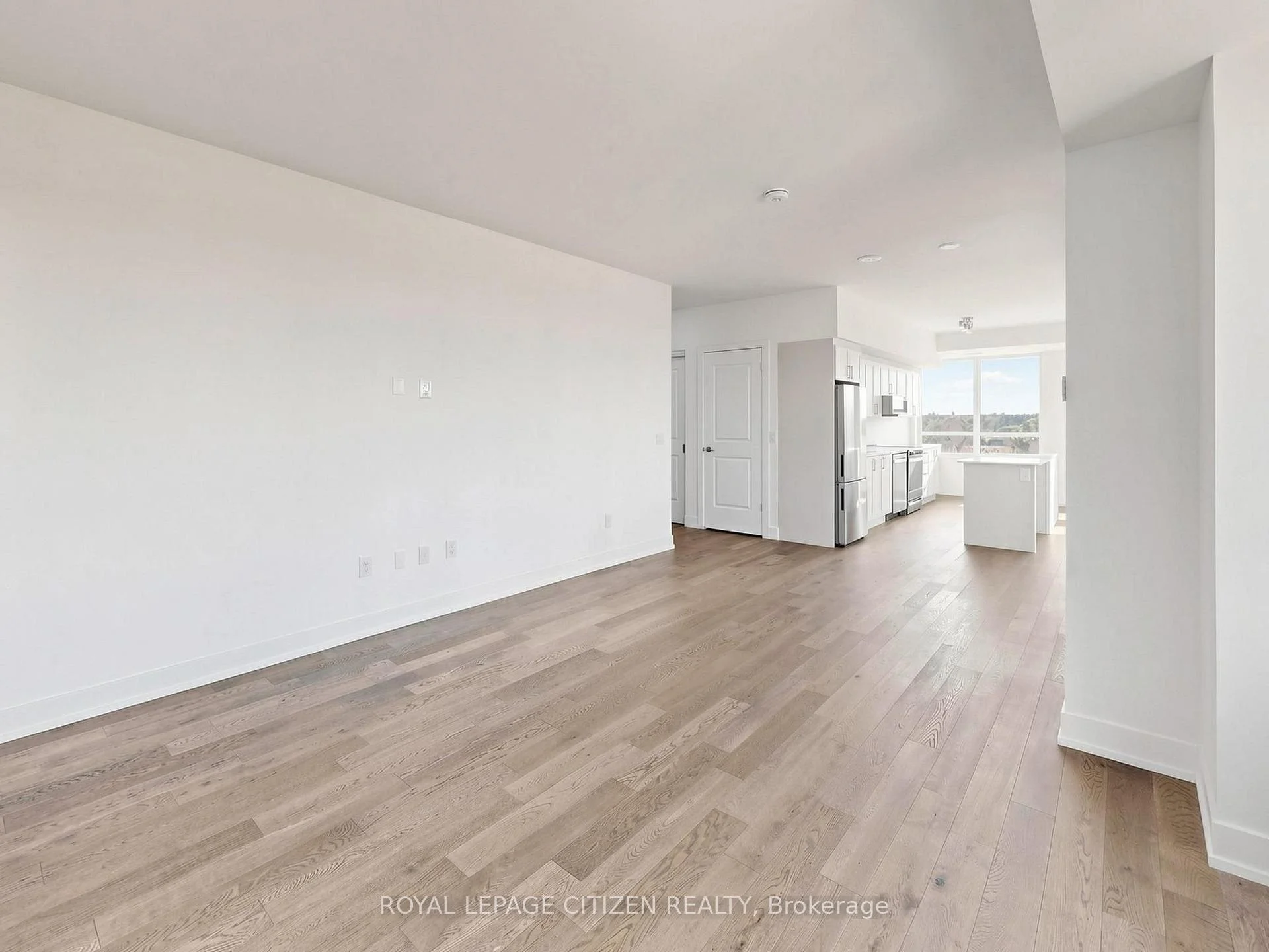 Photo 14 of Unit 907, 1063 Douglas McCurdy Comm, Mississauga, Lakeview — HOMEH
