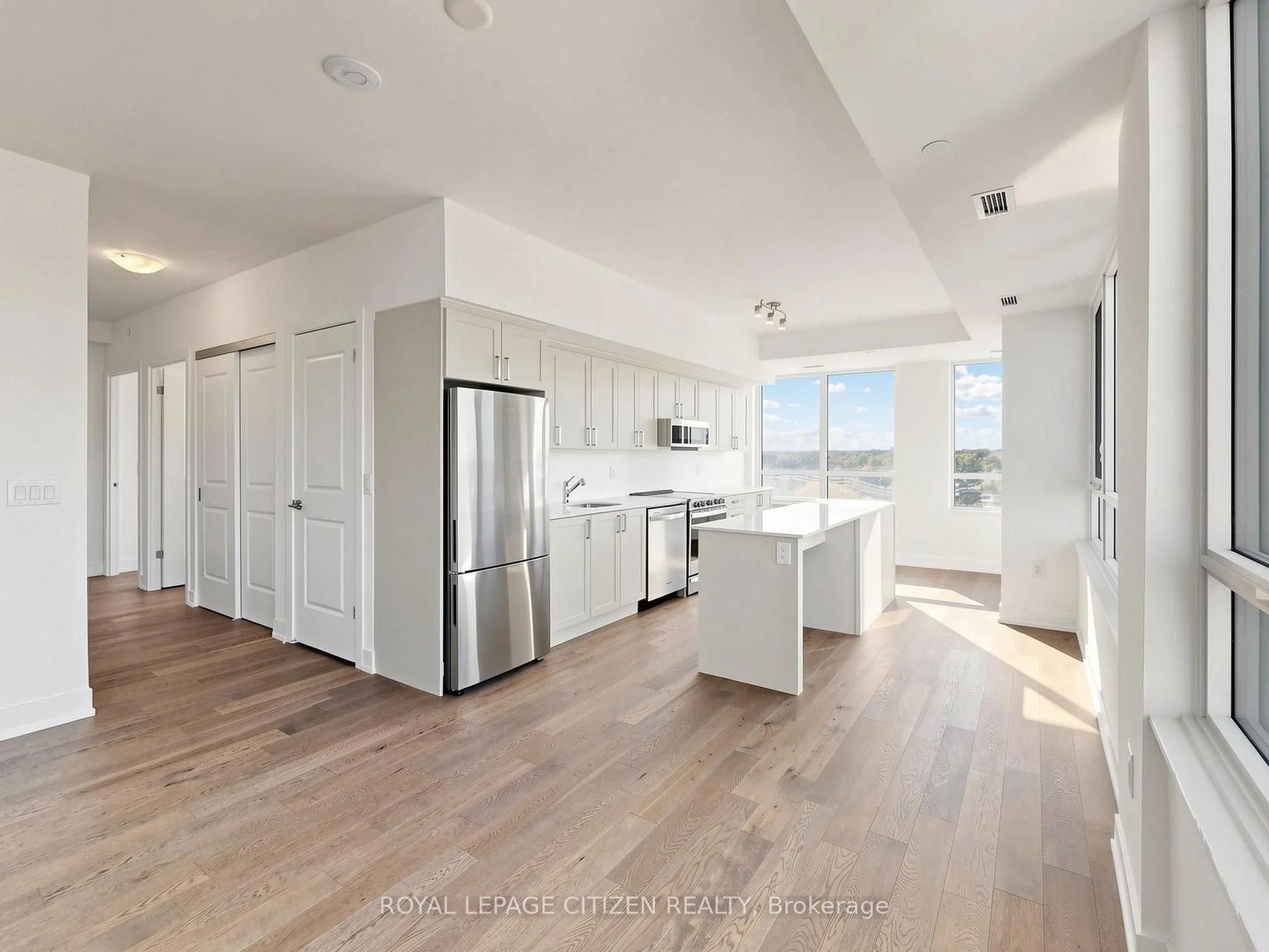 Photo 26 of Unit 907, 1063 Douglas McCurdy Comm, Mississauga, Lakeview — HOMEH