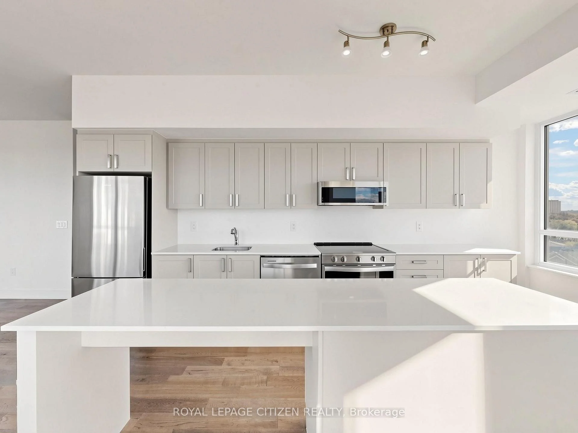 Photo 28 of Unit 907, 1063 Douglas McCurdy Comm, Mississauga, Lakeview — HOMEH
