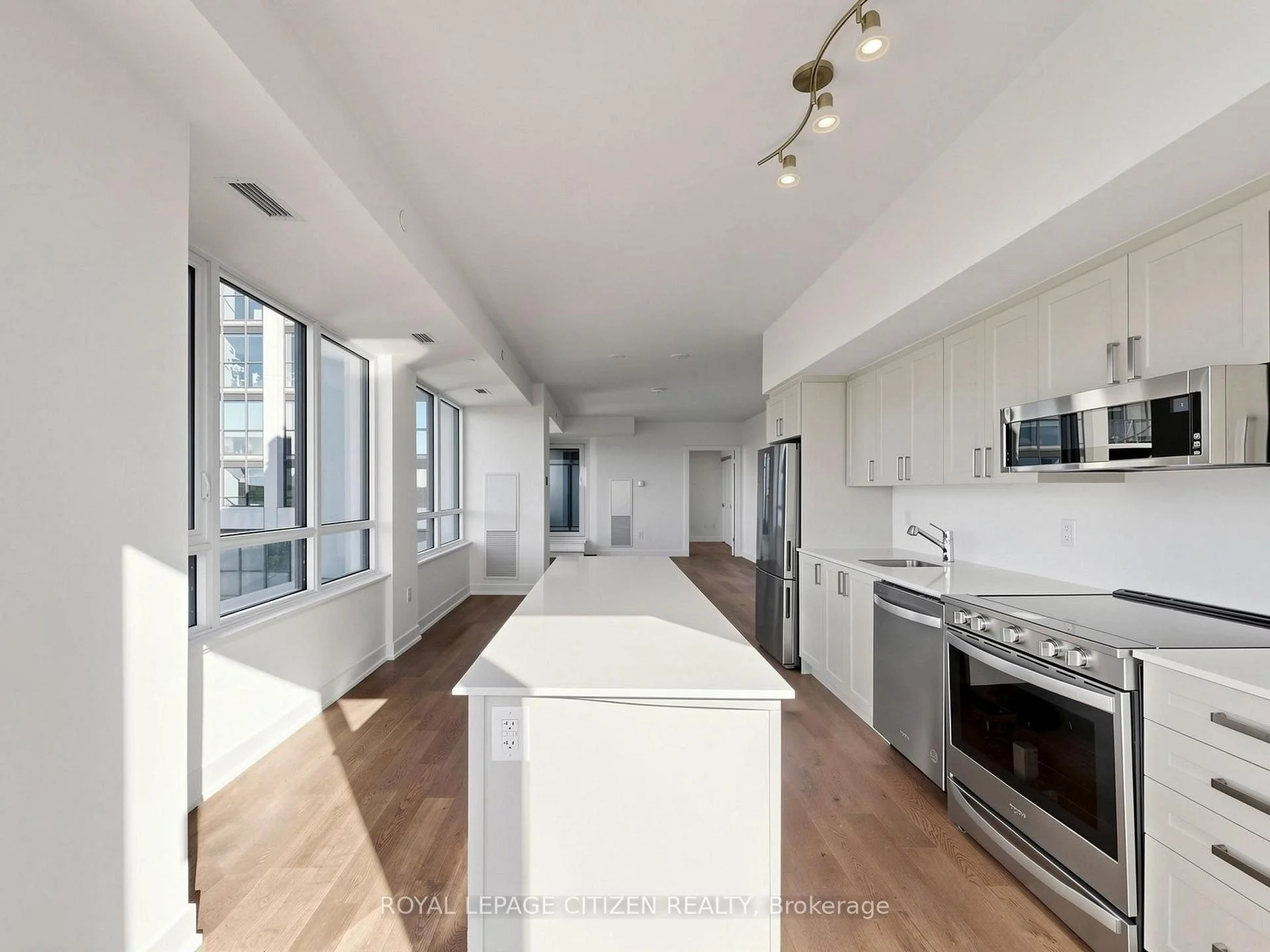 Photo 30 of Unit 907, 1063 Douglas McCurdy Comm, Mississauga, Lakeview — HOMEH
