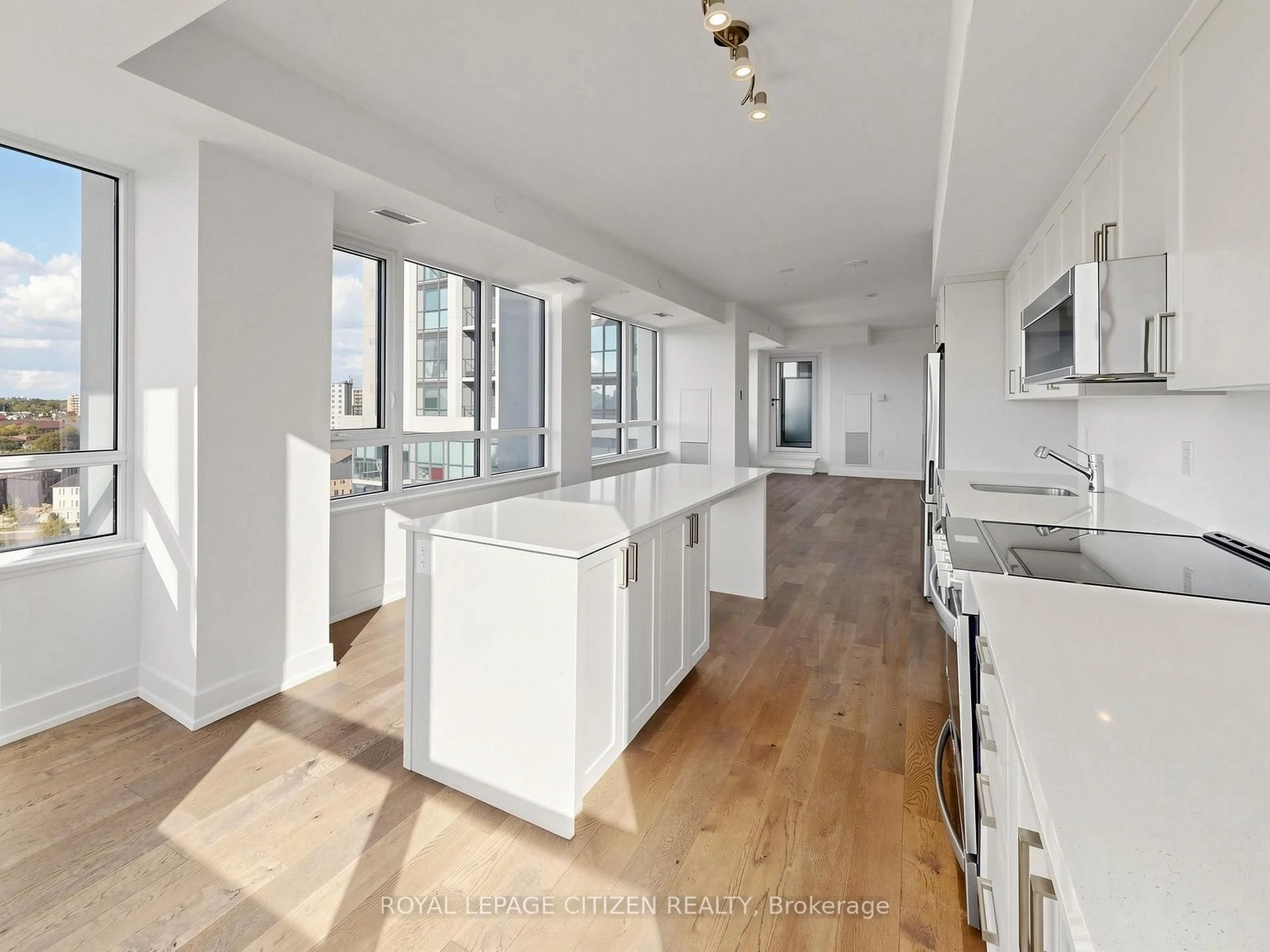 Photo 32 of Unit 907, 1063 Douglas McCurdy Comm, Mississauga, Lakeview — HOMEH