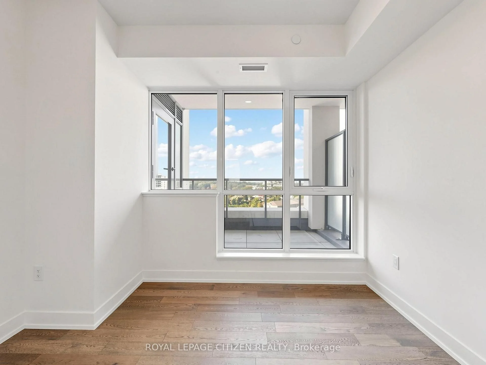 Photo 34 of Unit 907, 1063 Douglas McCurdy Comm, Mississauga, Lakeview — HOMEH