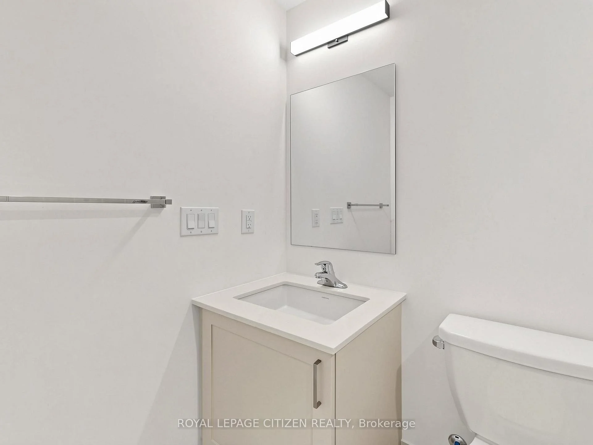 Photo 51 of Unit 907, 1063 Douglas McCurdy Comm, Mississauga, Lakeview — HOMEH