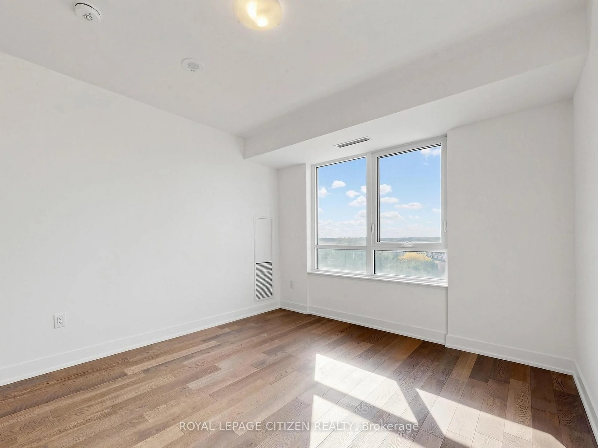 Photo 55 of Unit 907, 1063 Douglas McCurdy Comm, Mississauga, Lakeview — HOMEH