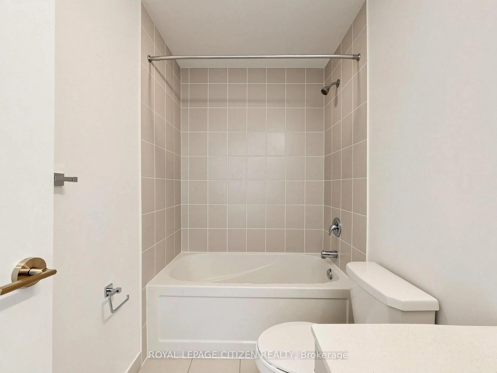 Photo 59 of Unit 907, 1063 Douglas McCurdy Comm, Mississauga, Lakeview — HOMEH