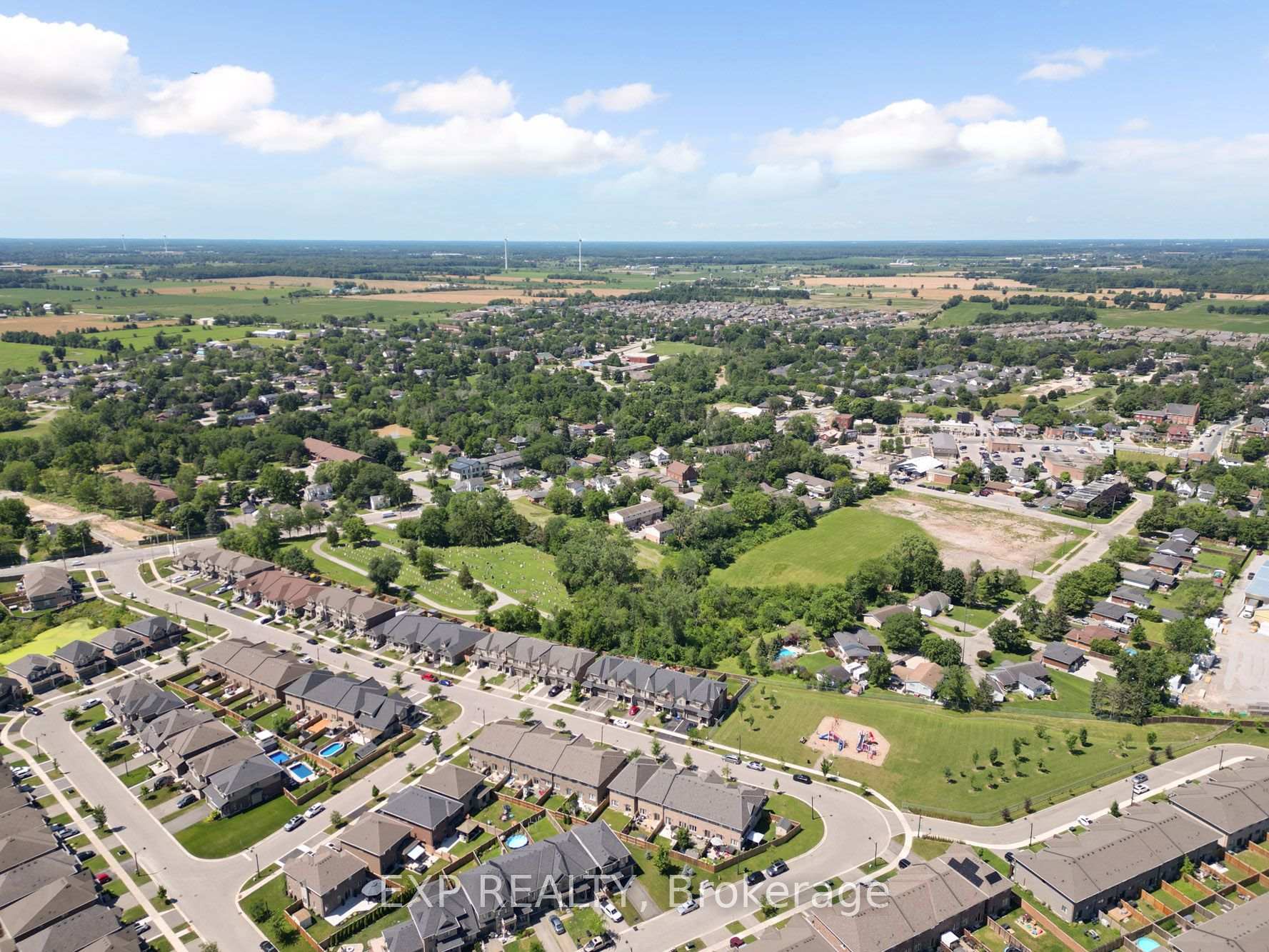Photo 32 of 82 Dennis Drive, West Lincoln, Smithville — HOMEH