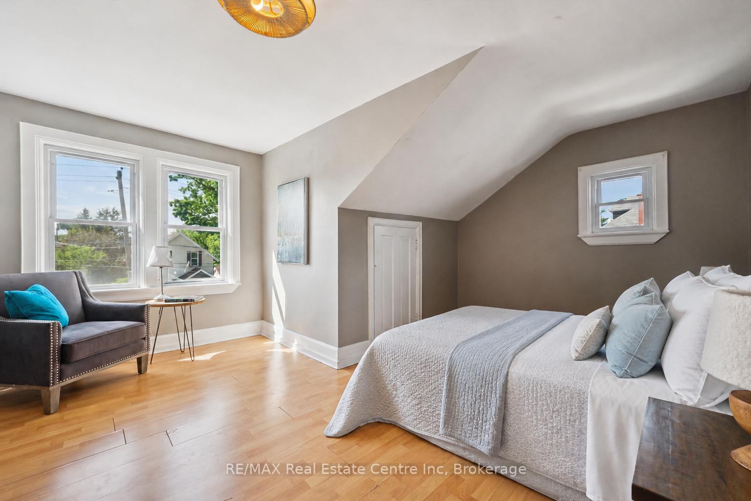 Photo 23 of 314 Paisley Road, Guelph, Junction/Onward Willow — HOMEH