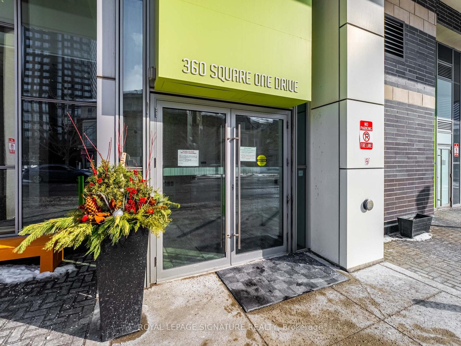 Photo 2 of Unit 1101, 360 Square One Drive, Mississauga, City Centre — HOMEH