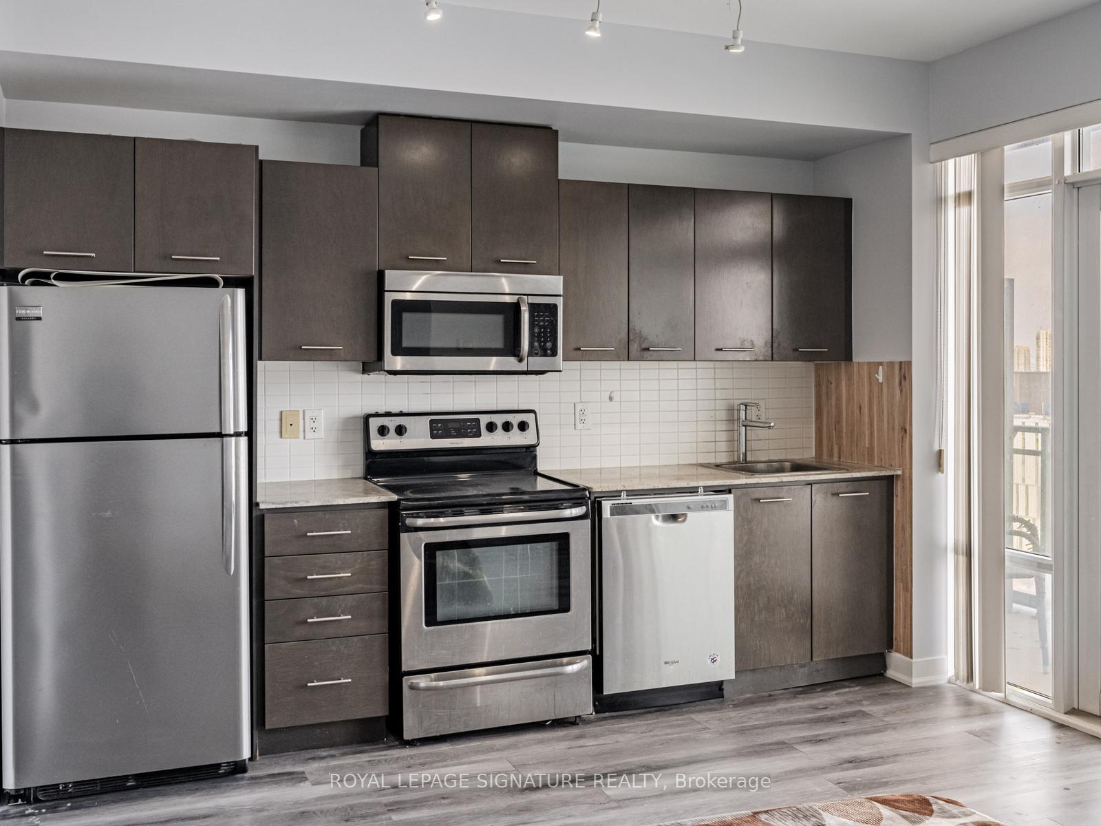 Photo 4 of Unit 1101, 360 Square One Drive, Mississauga, City Centre — HOMEH