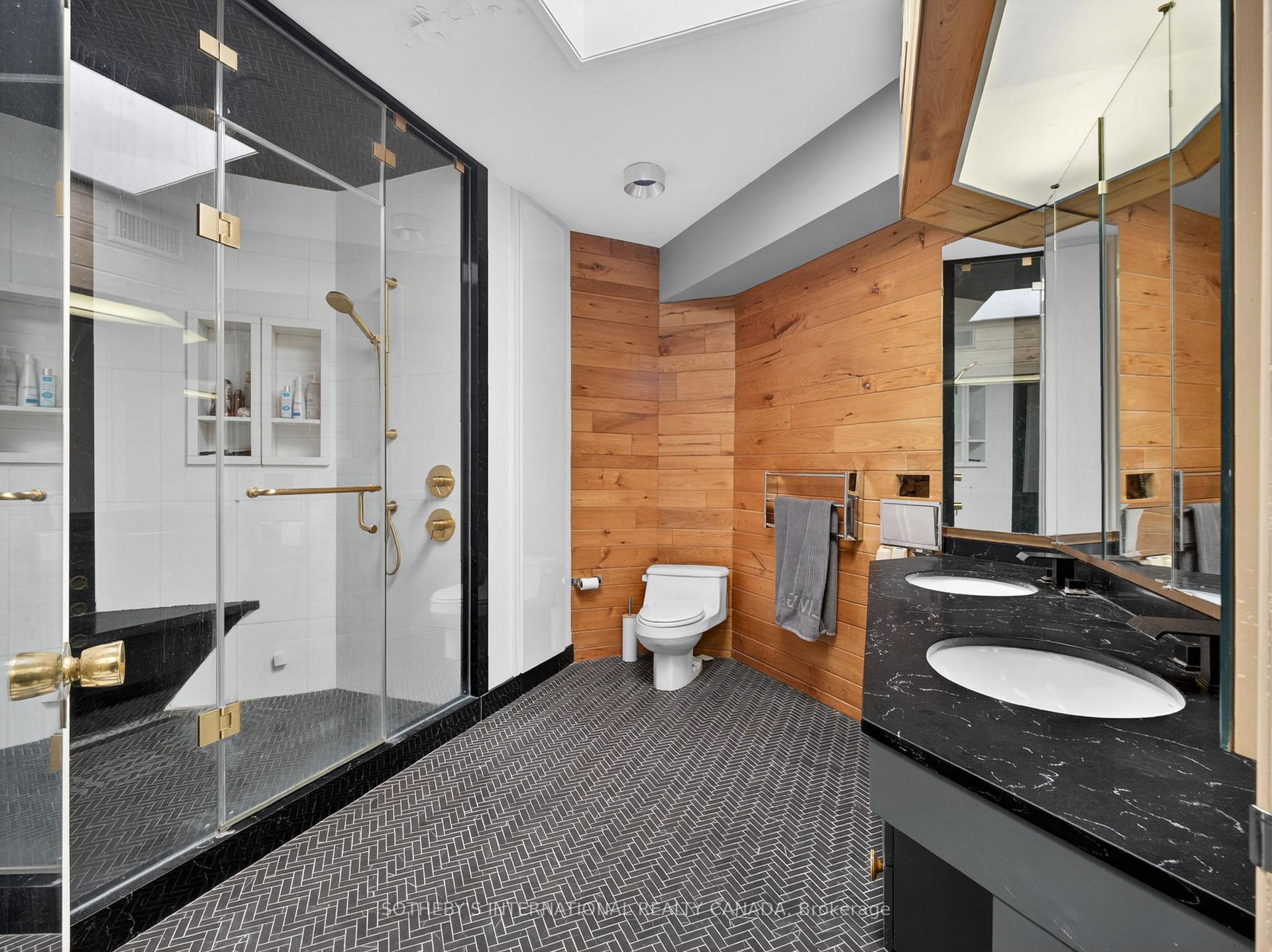 Photo 17 of 39 Burton Road, Toronto, Forest Hill South — HOMEH