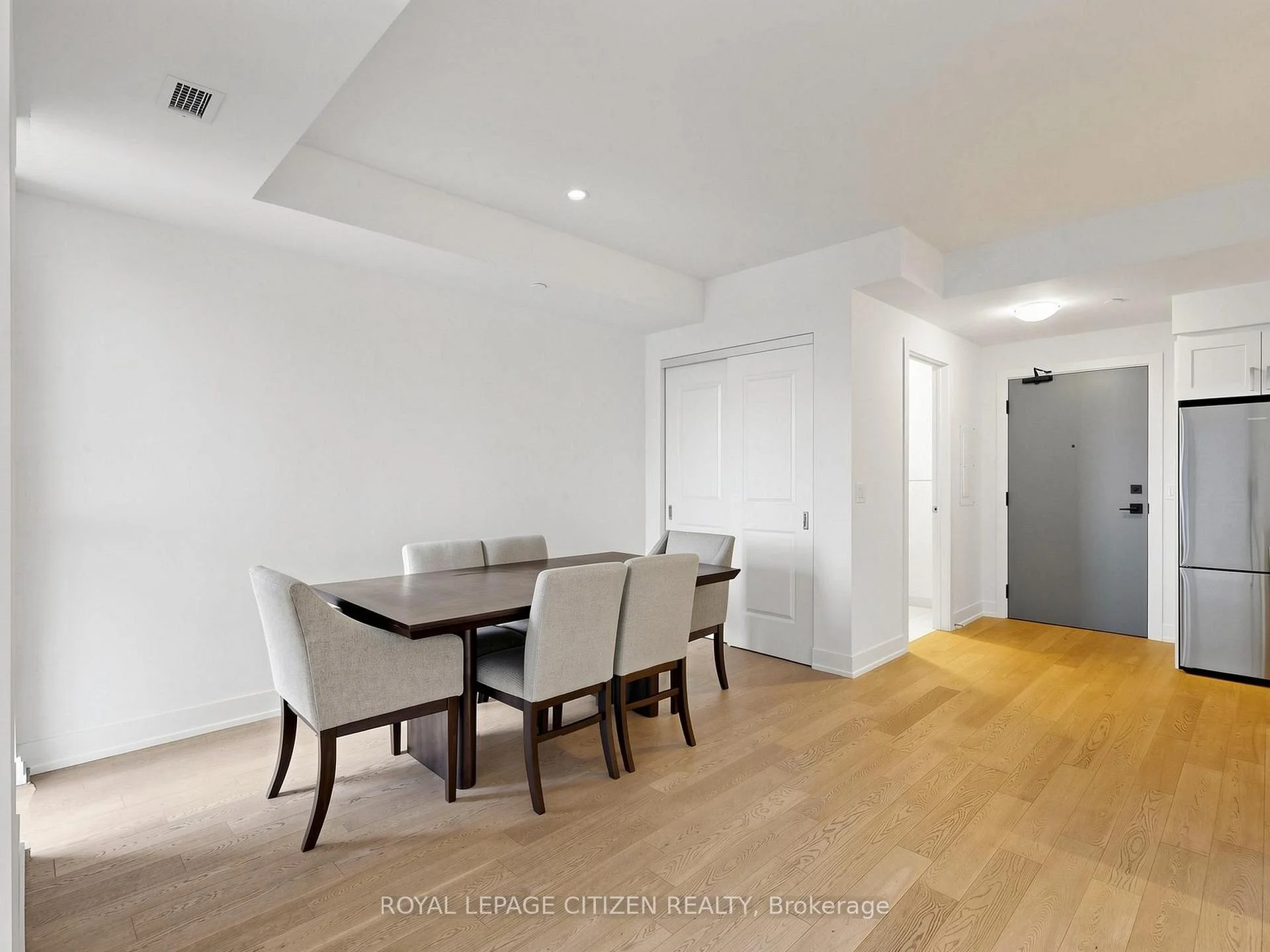 Photo 20 of Unit 1208, 1063 Douglas Mccurdy Comm, Mississauga, Lakeview — HOMEH