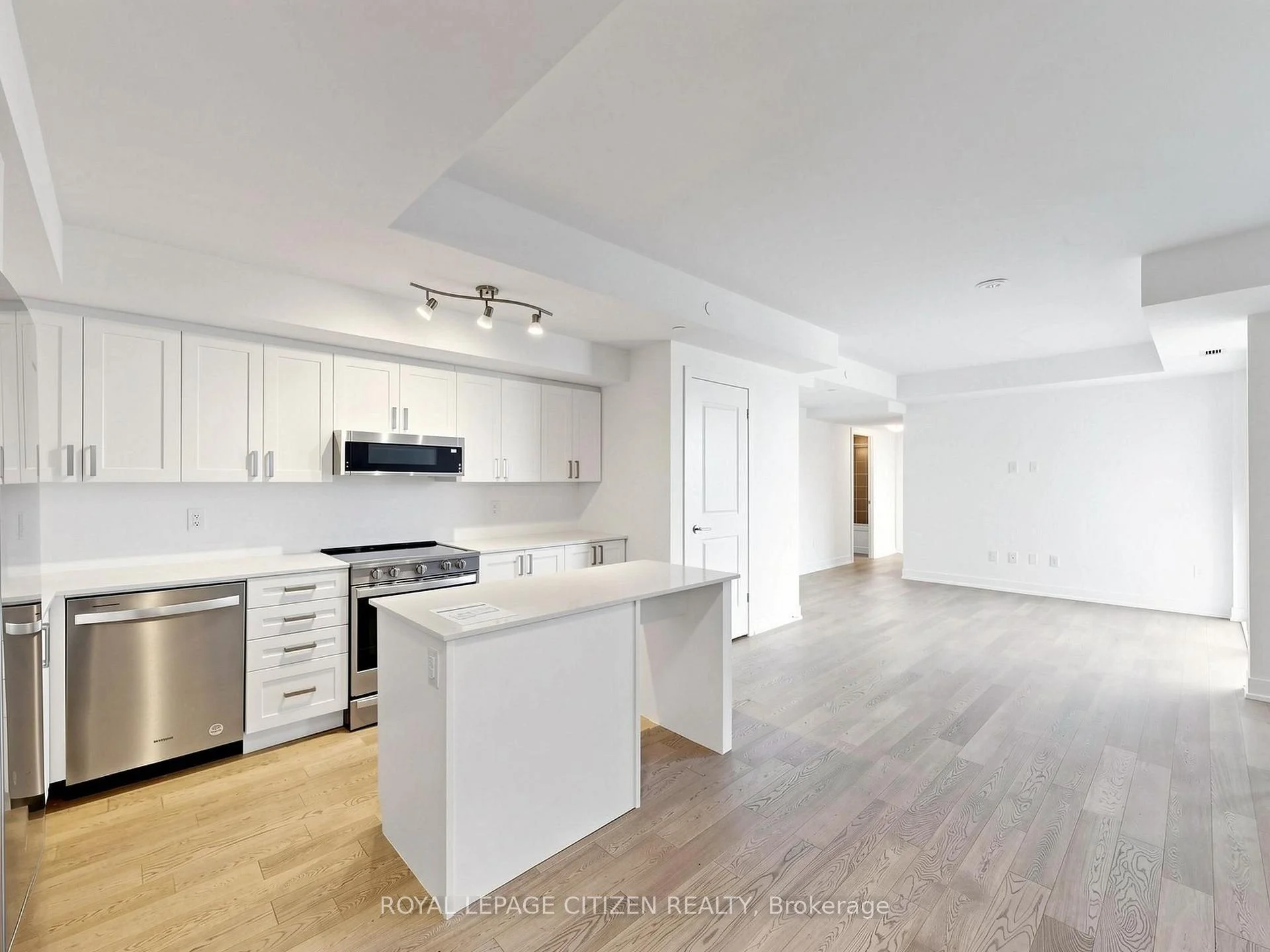 Photo 26 of Unit 1208, 1063 Douglas Mccurdy Comm, Mississauga, Lakeview — HOMEH