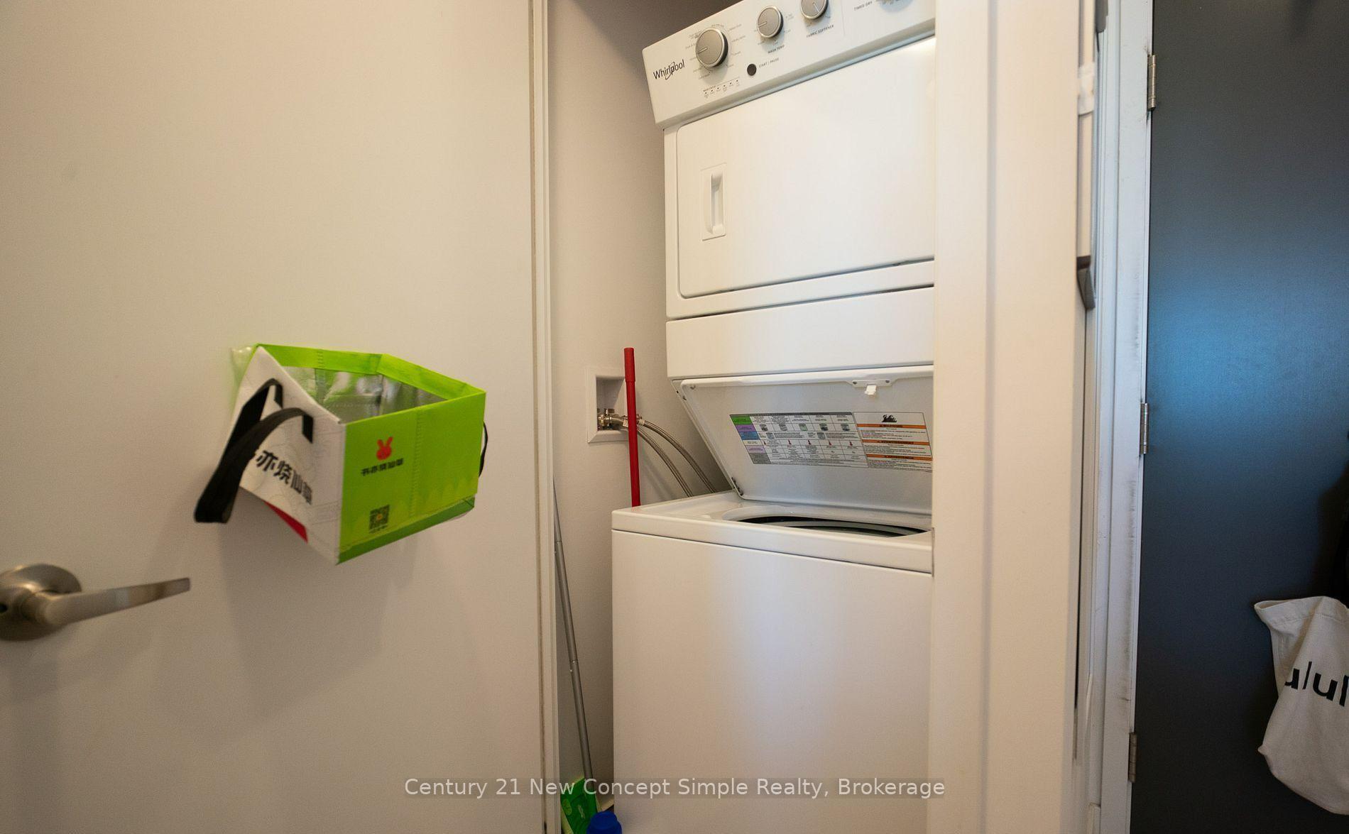 Photo 4 of Unit 2603, 5180 Yonge Street, North York, Willowdale West — HOMEH