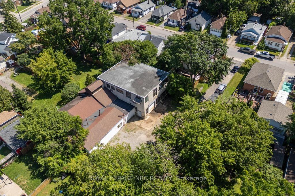 Photo 7 of 35 McGhie Street, St. Catharines, Downtown — HOMEH