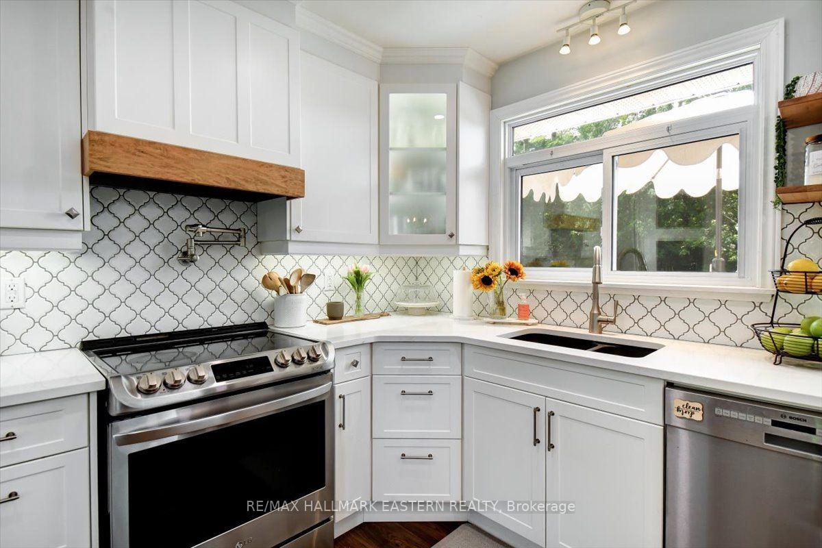 Photo 10 of 11 Hillside Drive, Selwyn — HOMEH