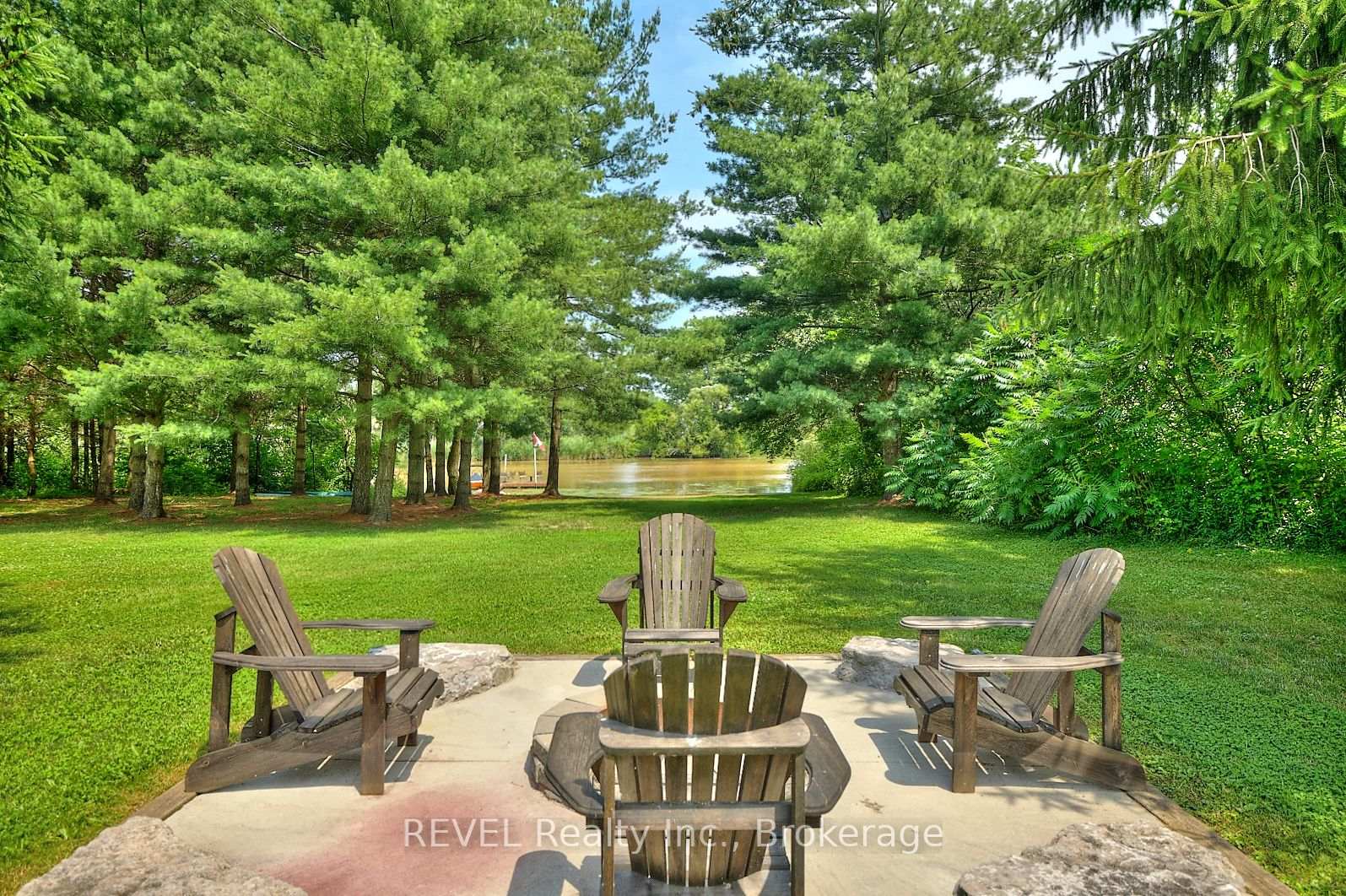 Photo 3 of 9695 Grassy Brook Road, Niagara Falls, Schisler — HOMEH