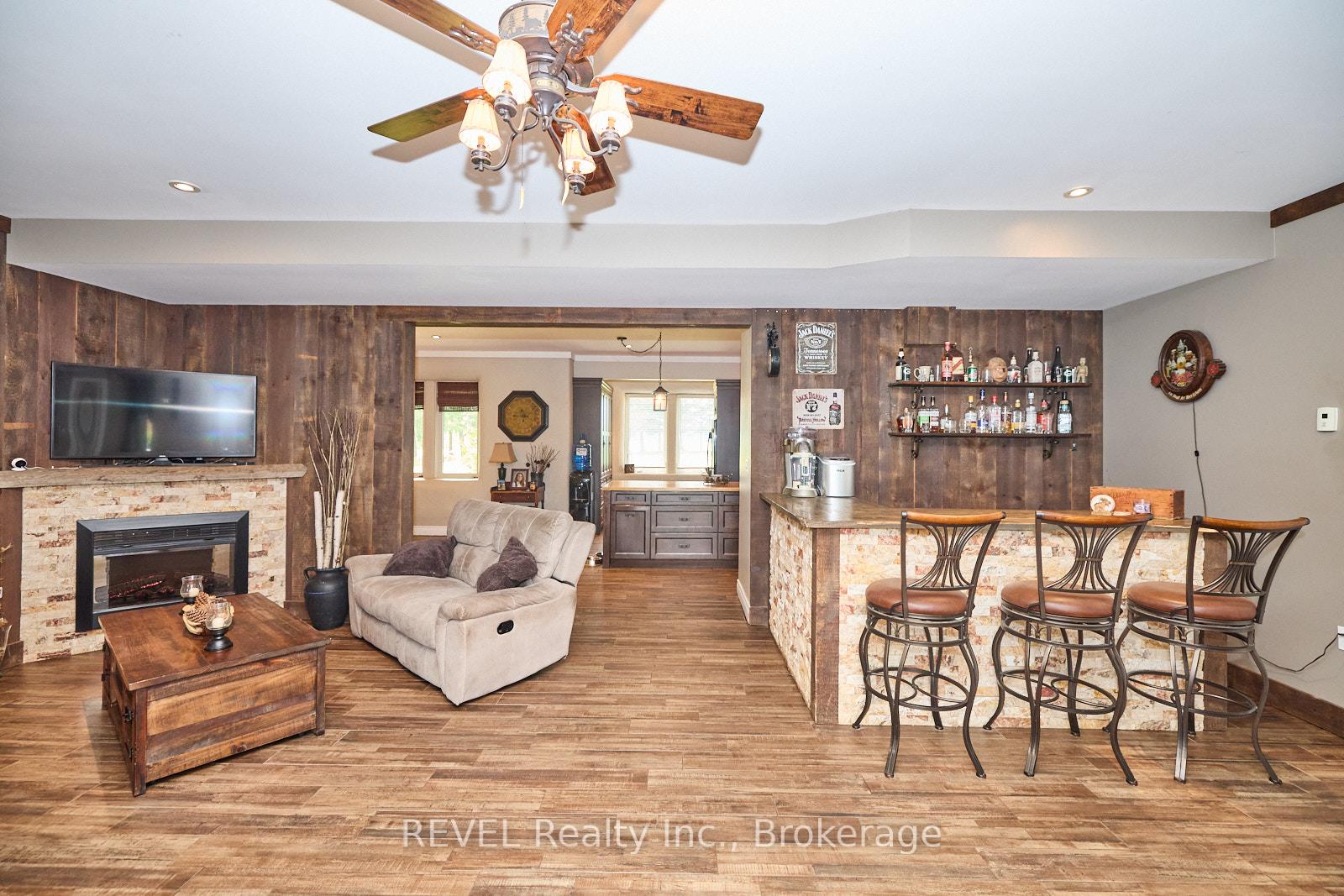 Photo 18 of 9695 Grassy Brook Road, Niagara Falls, Schisler — HOMEH