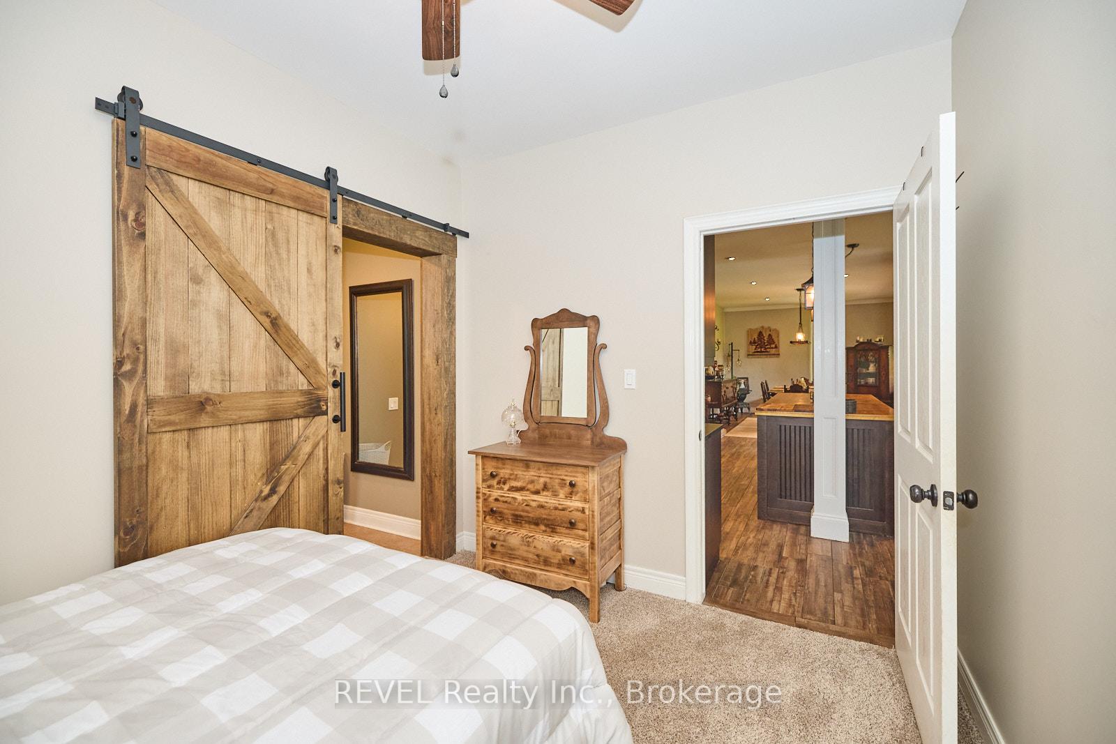 Photo 26 of 9695 Grassy Brook Road, Niagara Falls, Schisler — HOMEH