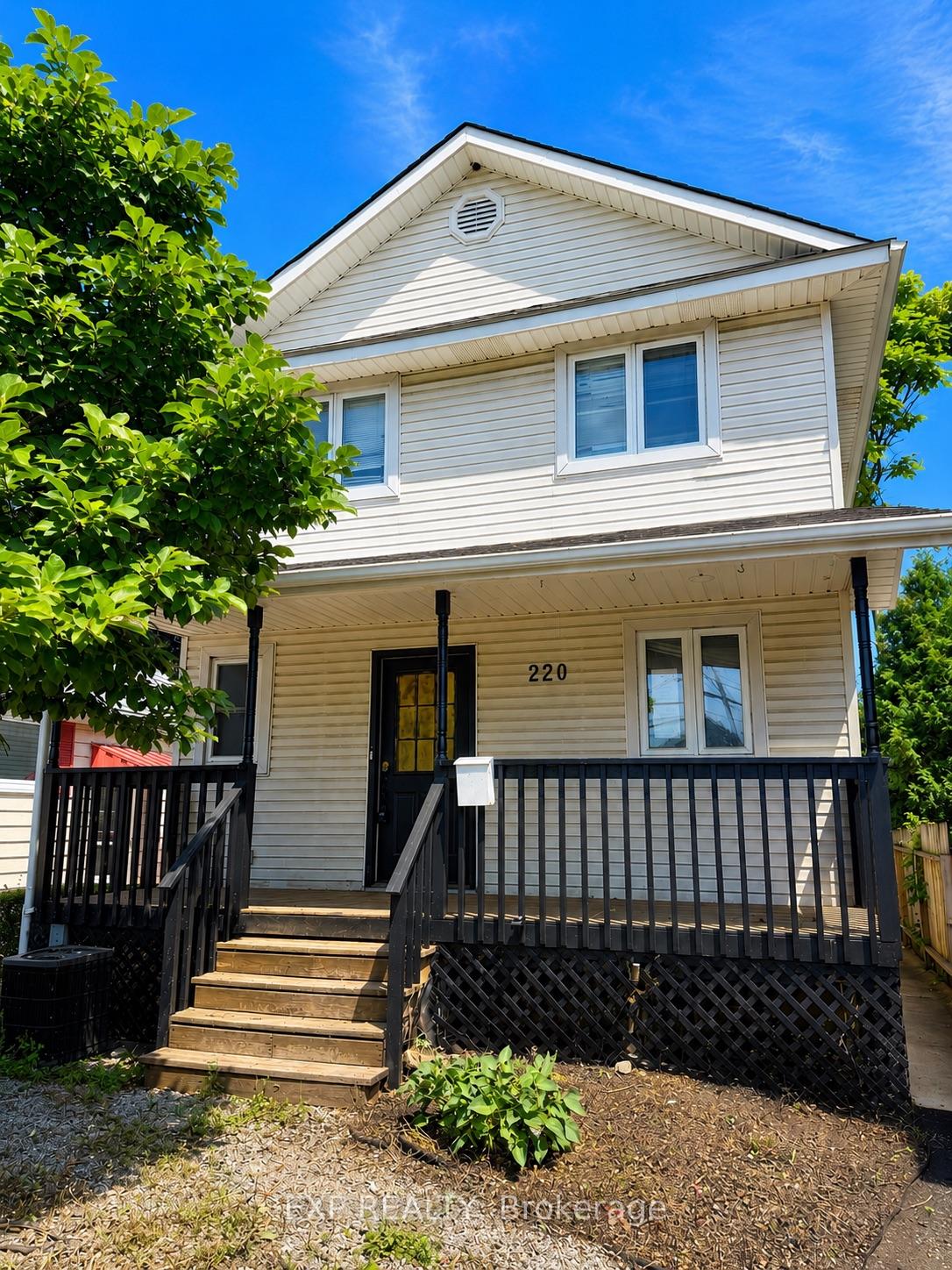 Photo 2 of 220 Geneva Street, St. Catharines, Downtown — HOMEH