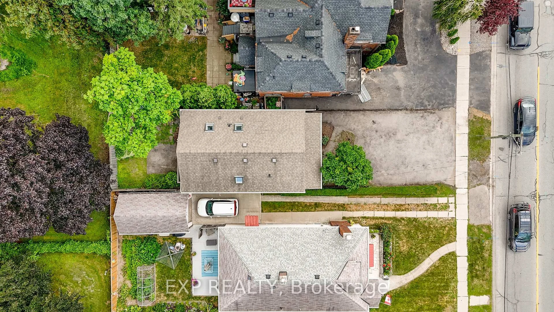 Photo 10 of 220 Geneva Street, St. Catharines, Downtown — HOMEH
