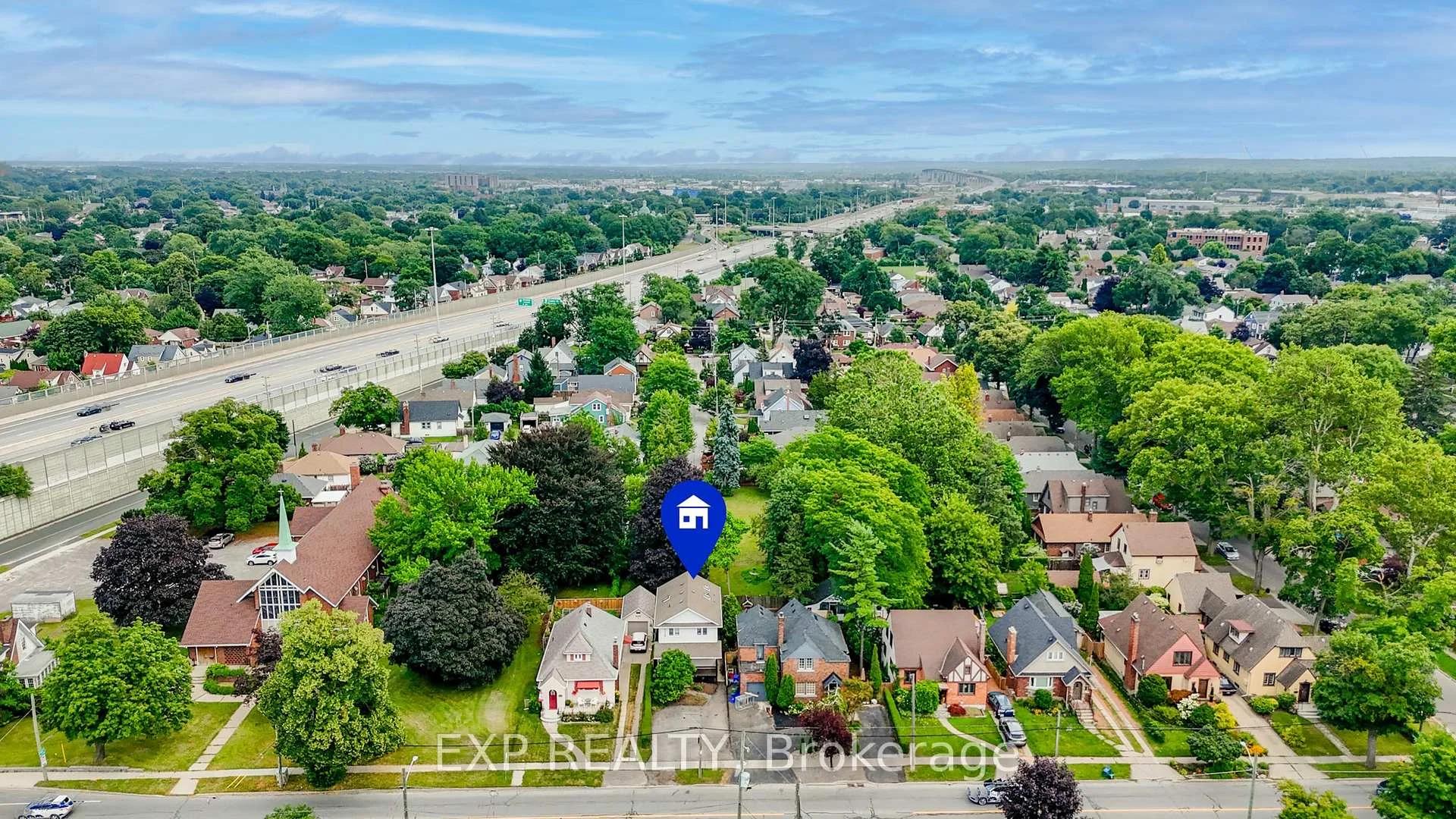 Photo 11 of 220 Geneva Street, St. Catharines, Downtown — HOMEH